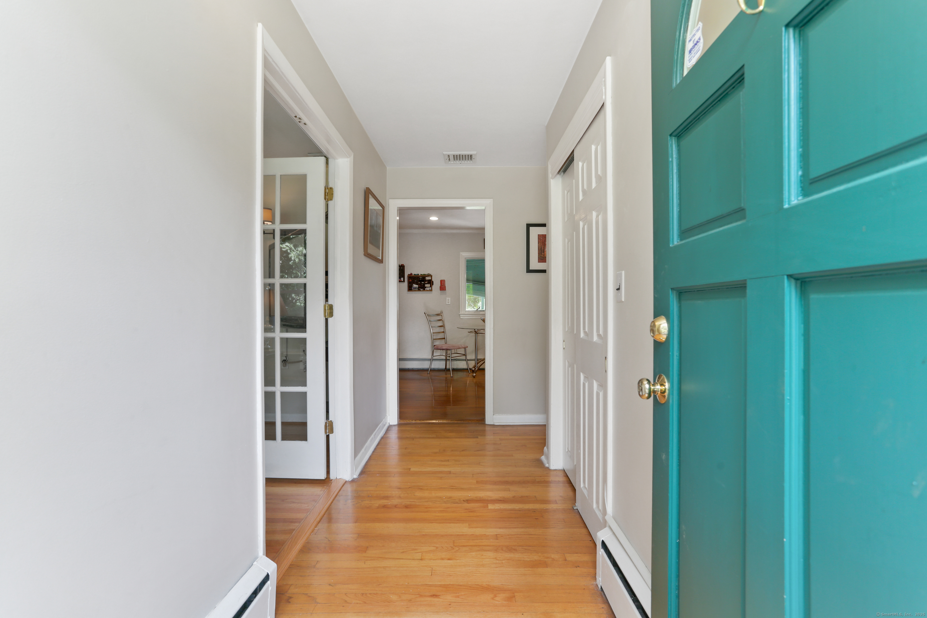 Norwalk, Connecticut, 06850, United States, 3 Bedrooms Bedrooms, ,2 BathroomsBathrooms,Residential,For Sale,1934607