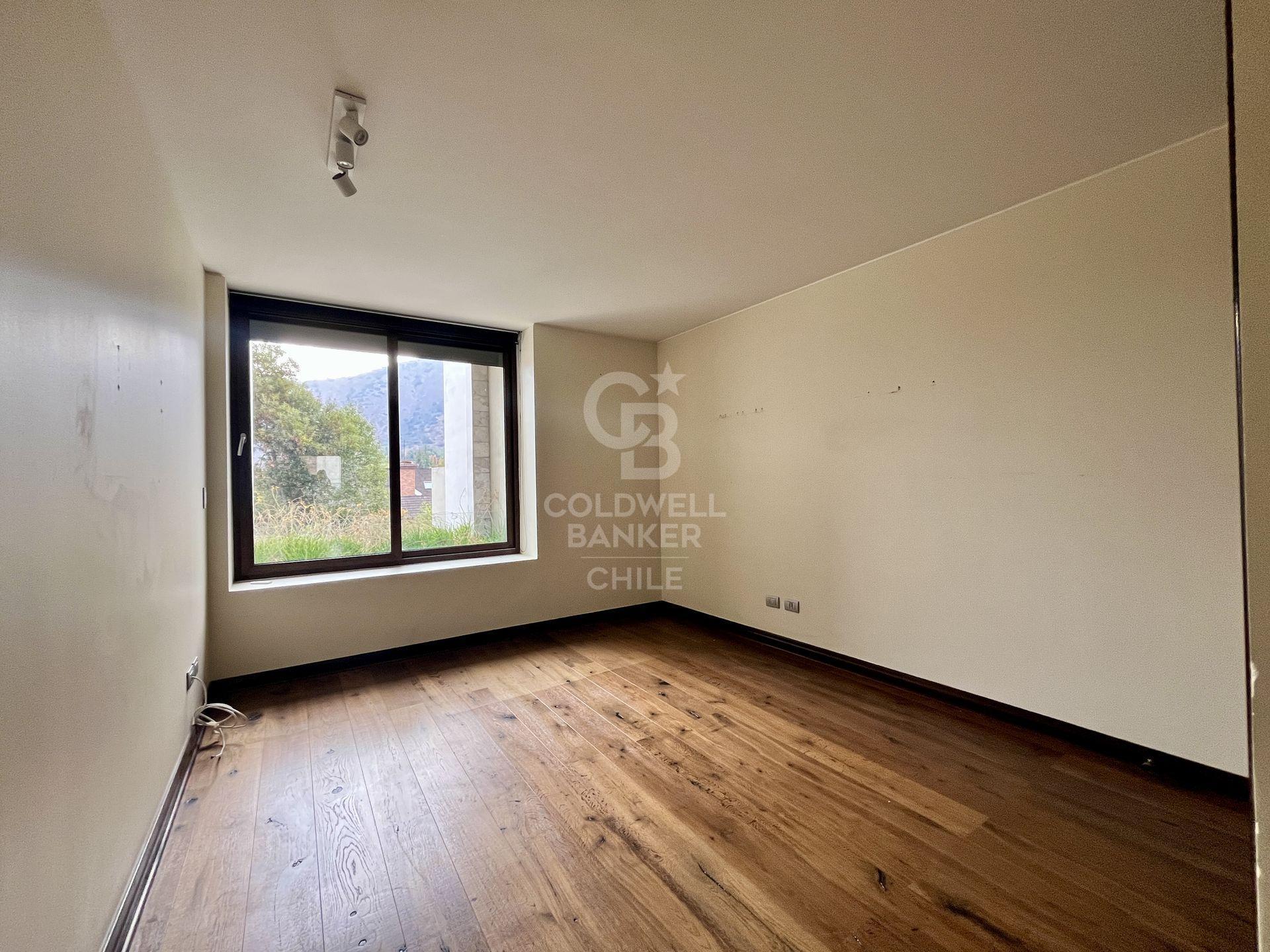 Vitacura, Chile, 3 Bedrooms Bedrooms, ,4 BathroomsBathrooms,Residential,For Sale,1849971