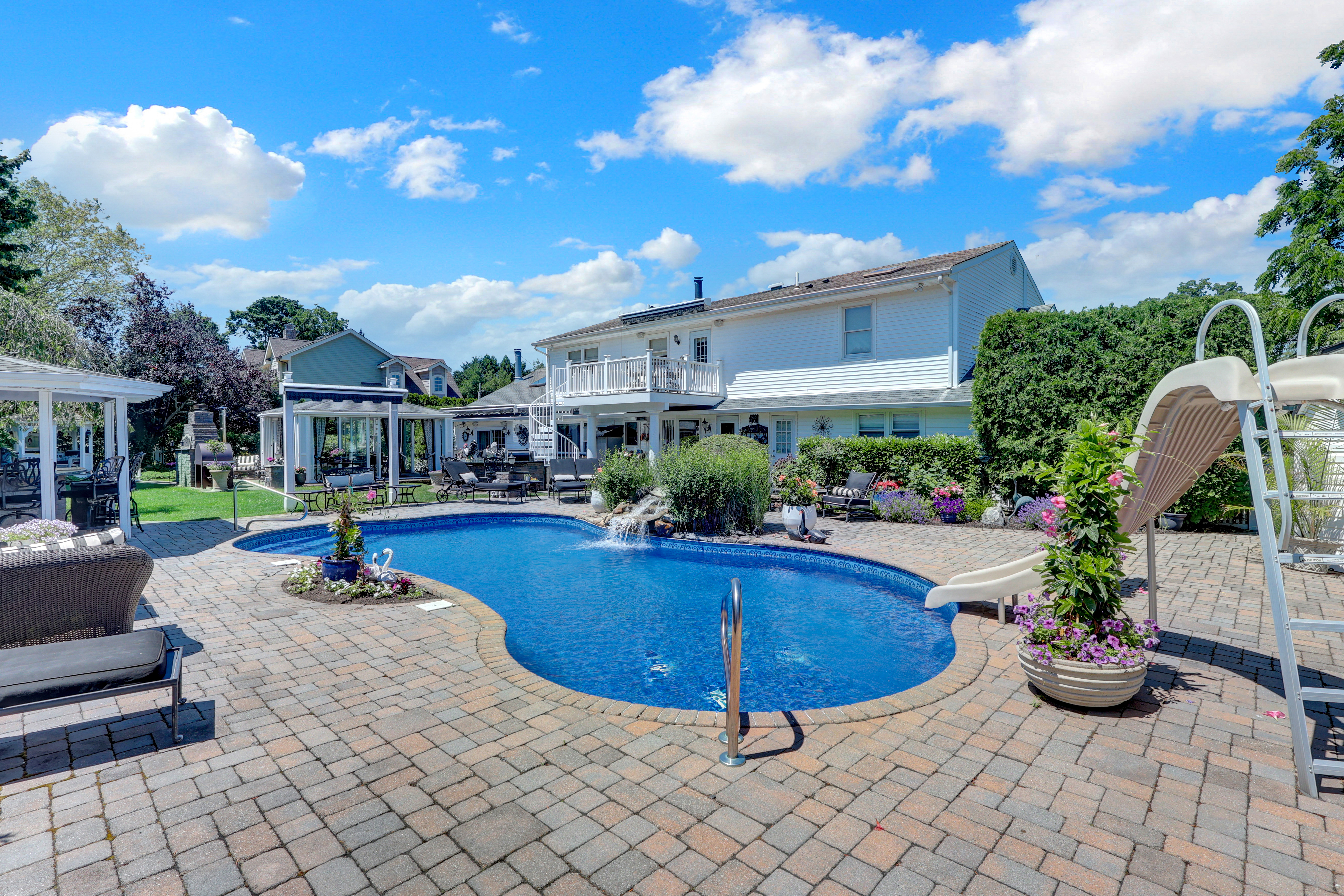  257 Shadybrook Lane, West Islip, NY, 11795 - 物件實景