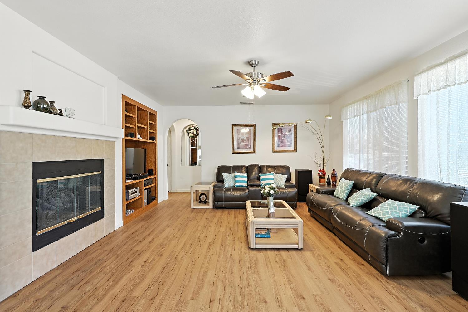 Chowchilla, California, 93610, United States, 4 Bedrooms Bedrooms, ,3 BathroomsBathrooms,Residential,For Sale,1921259