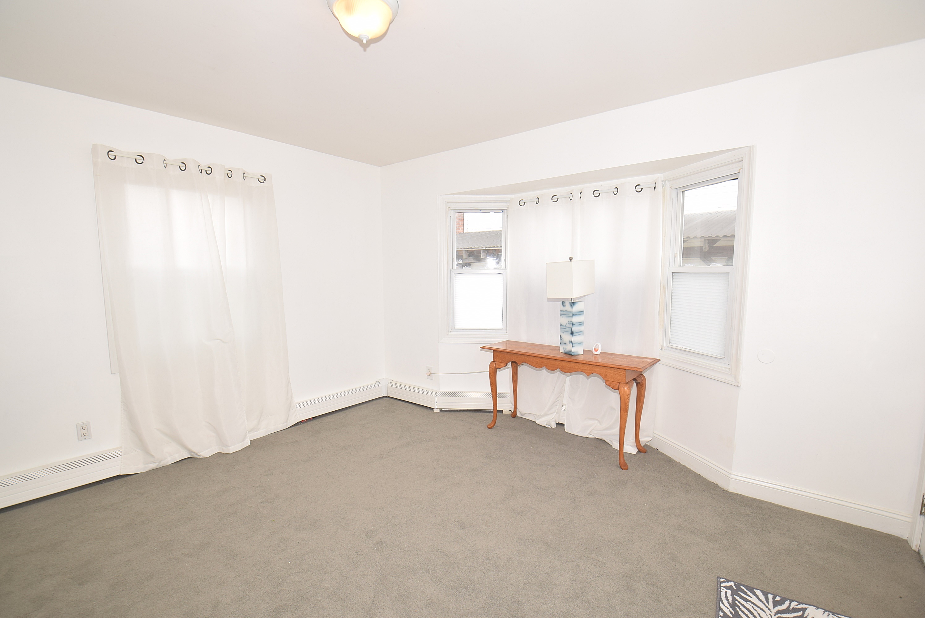 Levittown, New York, 11756, United States, 4 Bedrooms Bedrooms, ,2 BathroomsBathrooms,Residential,For Sale,2000416