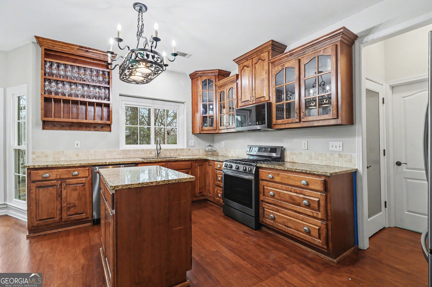 Johns Creek, Georgia, 30022, United States, 3 Bedrooms Bedrooms, ,3 BathroomsBathrooms,Residential,For Sale,2008993