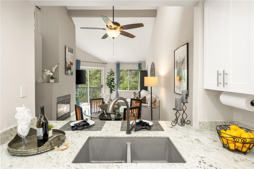 Rancho Santa Margarita, California, 92688, United States, 2 Bedrooms Bedrooms, ,1 BathroomBathrooms,Residential,For Sale,1819932