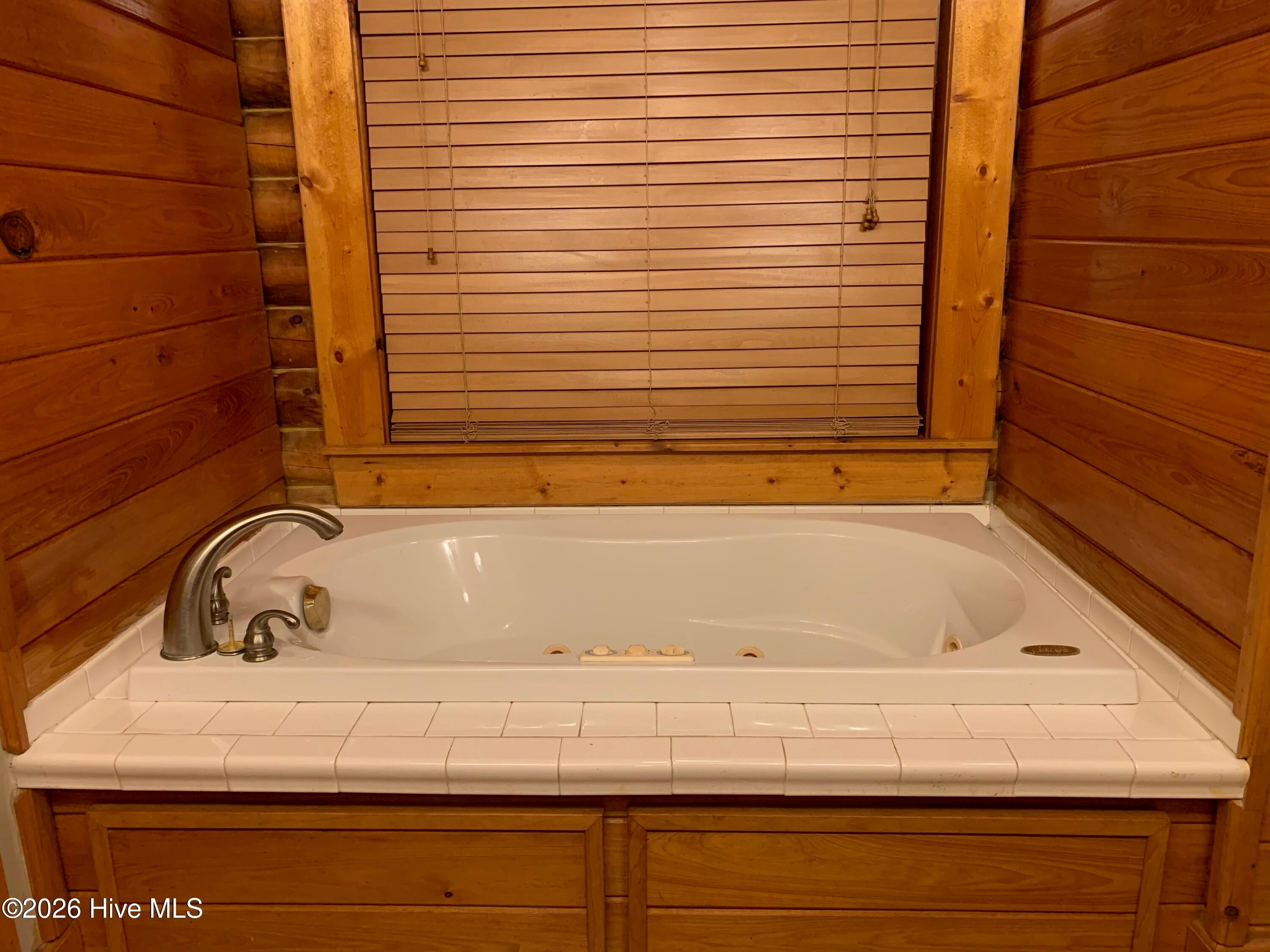 Washington, North Carolina, 27889, United States, 3 Bedrooms Bedrooms, ,3 BathroomsBathrooms,Residential,For Sale,2049044