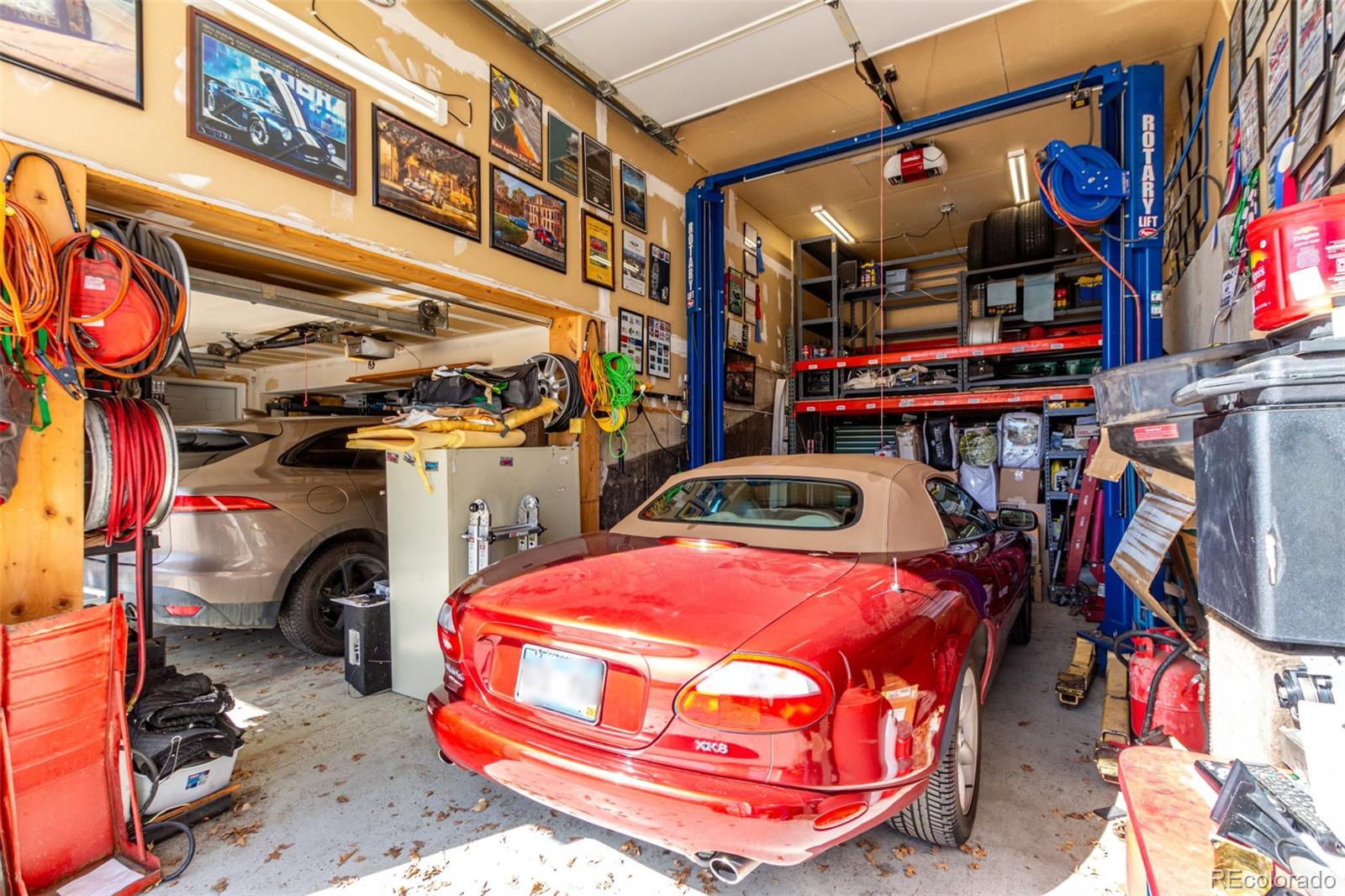 Castle Rock, Colorado, 80104, United States, 3 Bedrooms Bedrooms, ,1 BathroomBathrooms,Residential,For Sale,1963788