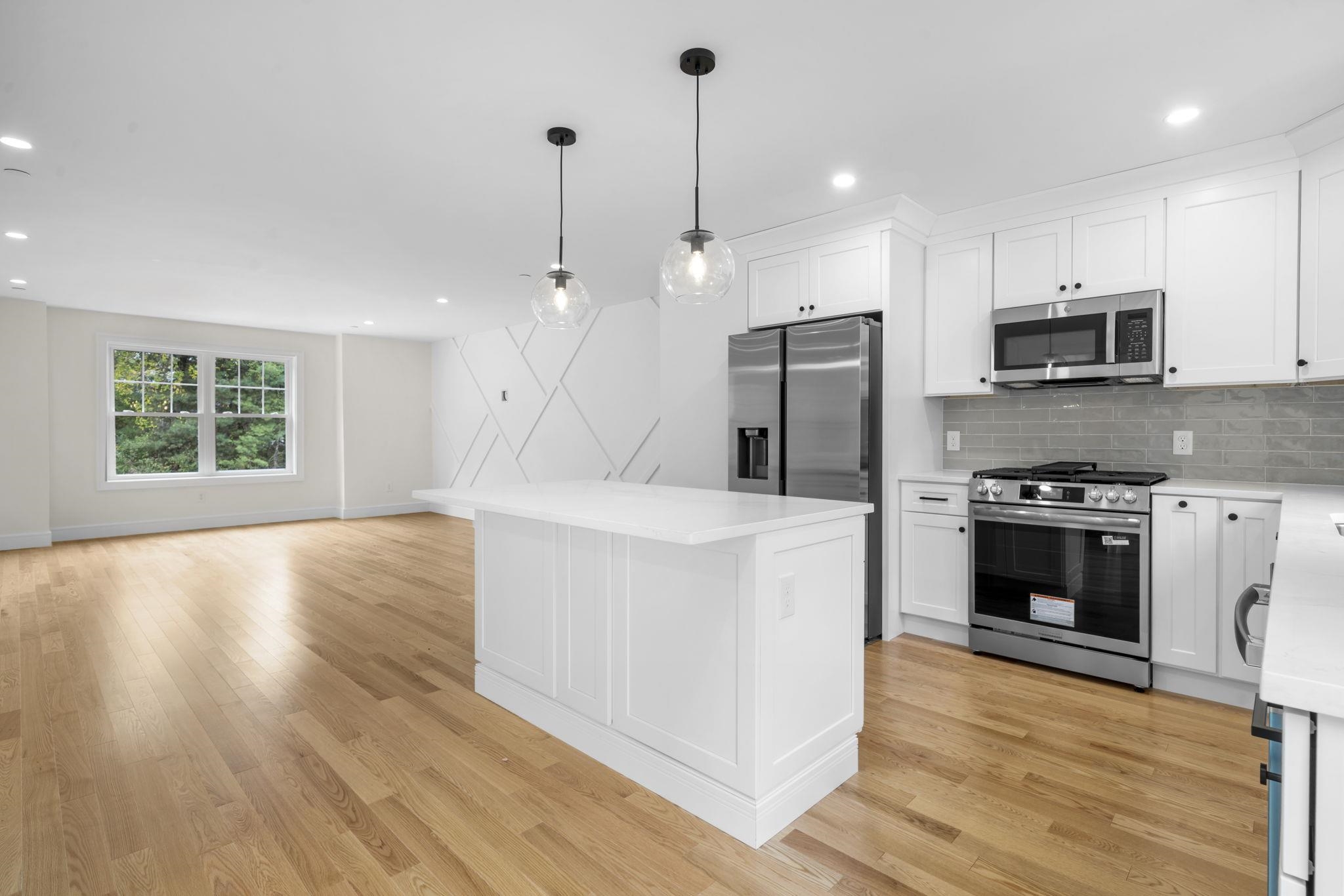 Londonderry, New Hampshire, 03053, United States, 2 Bedrooms Bedrooms, ,2 BathroomsBathrooms,Residential,For Sale,1962750