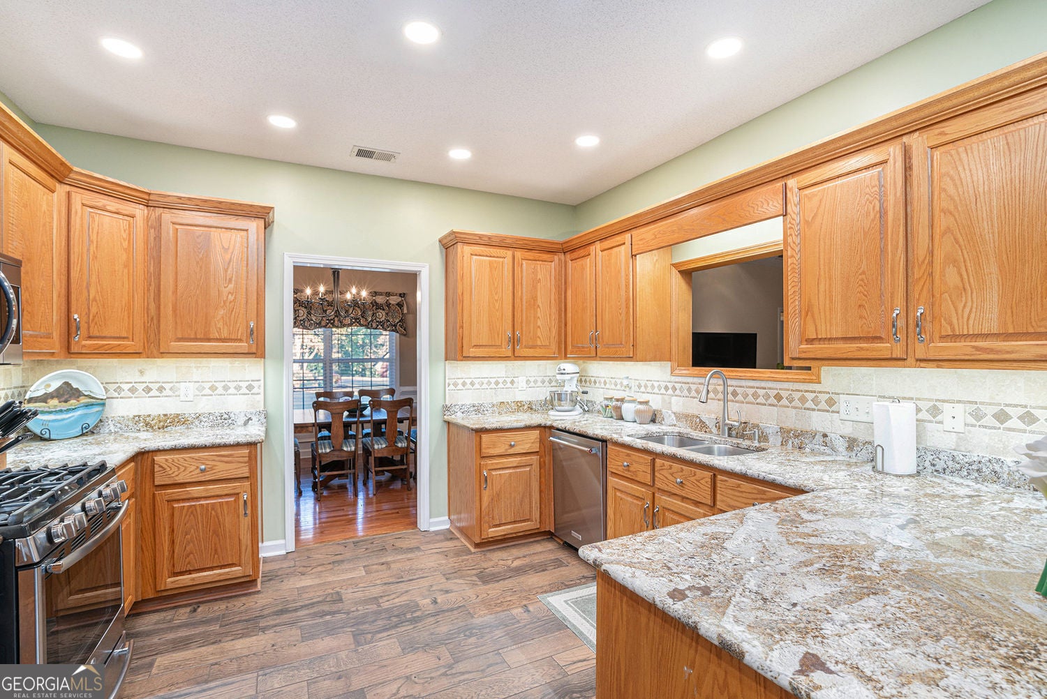 White, Georgia, 30184, United States, 4 Bedrooms Bedrooms, ,4 BathroomsBathrooms,Residential,For Sale,1988781