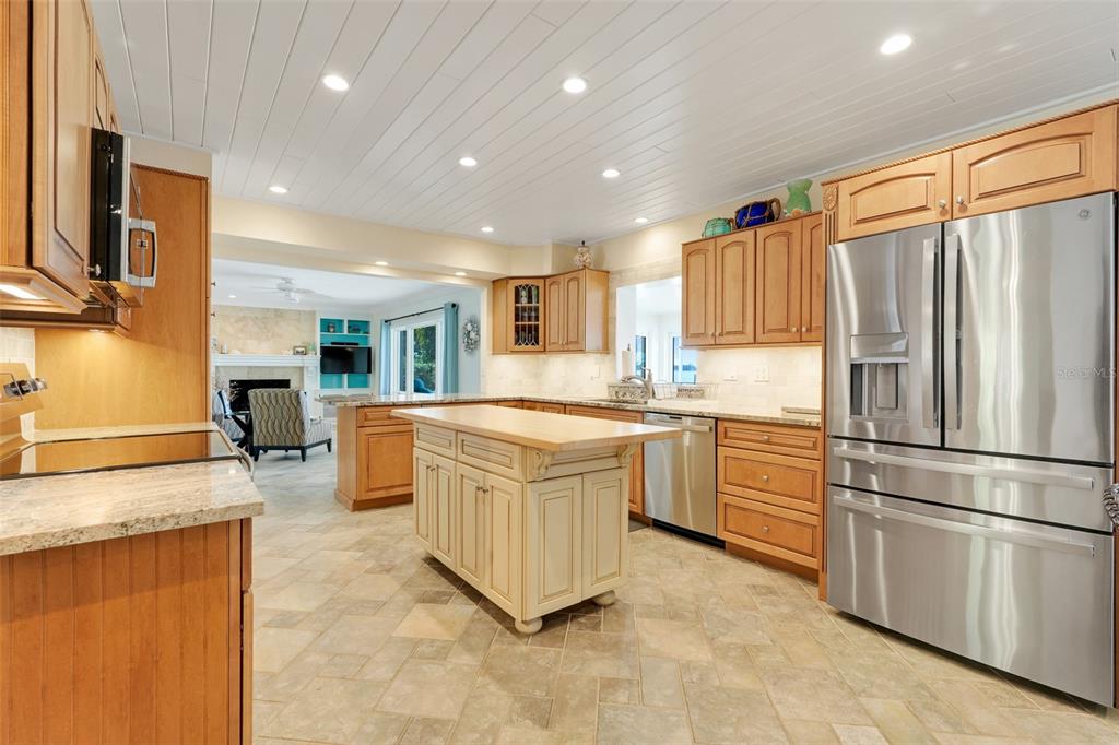 Belle Isle, Florida, 32812, United States, 4 Bedrooms Bedrooms, ,4 BathroomsBathrooms,Residential,For Sale,1795012