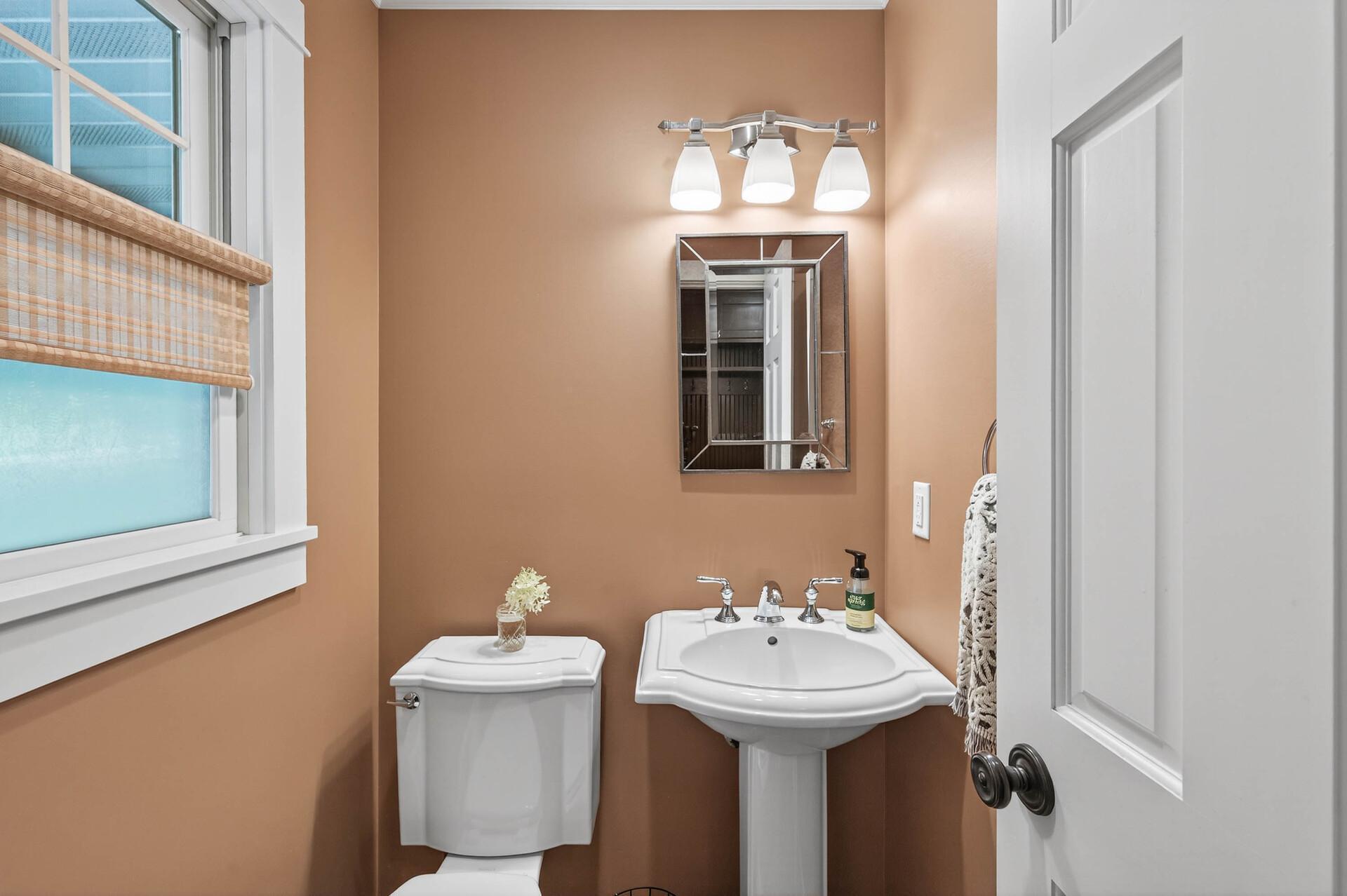 Minnetonka, Minnesota, 55345, United States, 5 Bedrooms Bedrooms, ,2 BathroomsBathrooms,Residential,For Sale,1919862