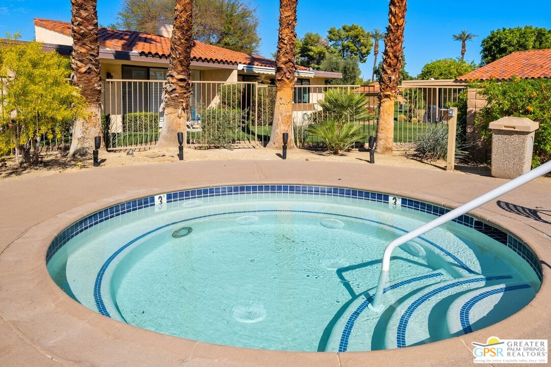 70 Majorca Dr, Rancho Mirage, California, 92270, United States, 3 Bedrooms Bedrooms, ,2 BathroomsBathrooms,Residential,For Sale,70 Majorca Dr,1609680