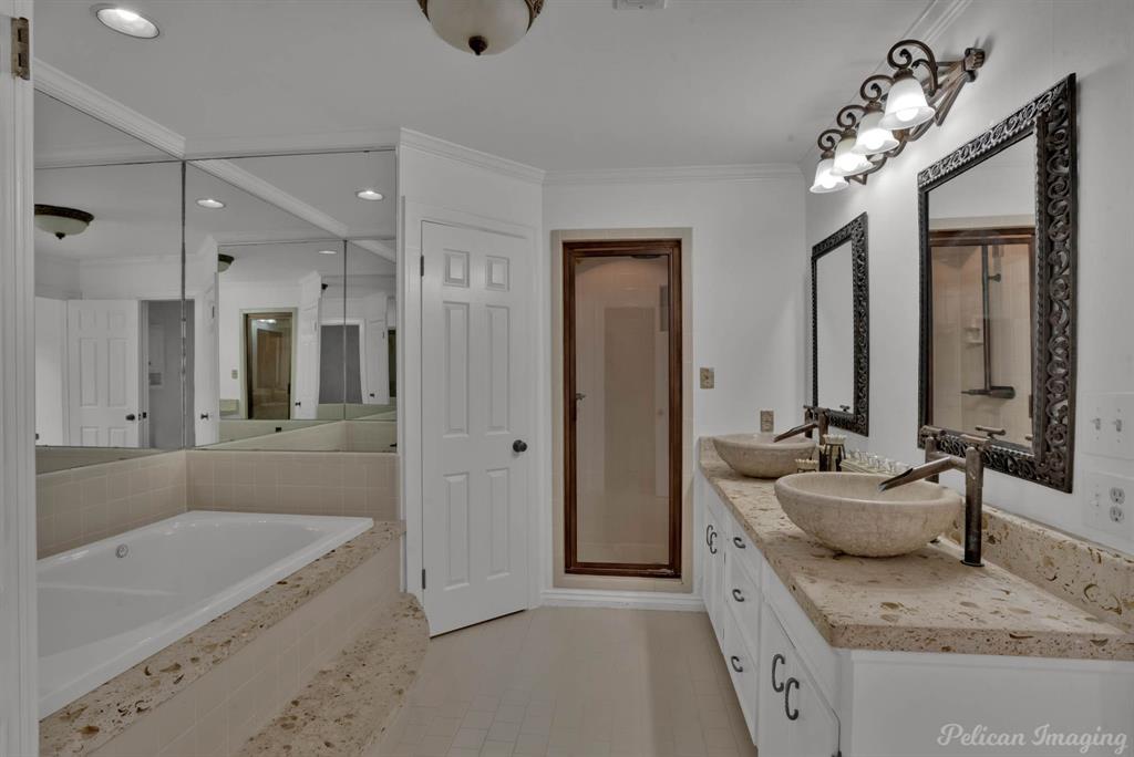 Shreveport, Louisiana, 71106, United States, 4 Bedrooms Bedrooms, ,4 BathroomsBathrooms,Residential,For Sale,1767240