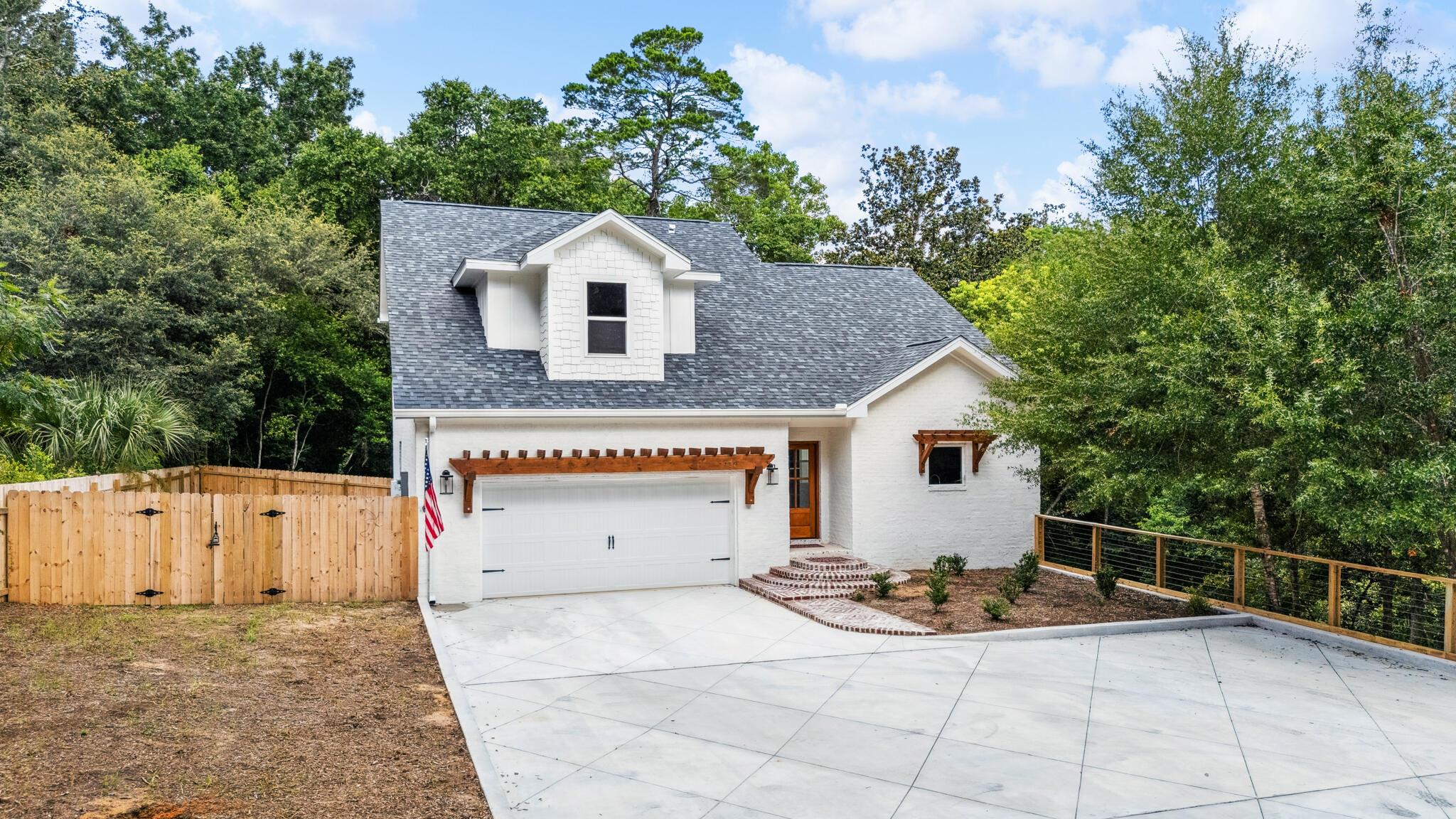 Niceville, Florida, 32578, United States, 5 Bedrooms Bedrooms, ,4 BathroomsBathrooms,Residential,For Sale,2009314