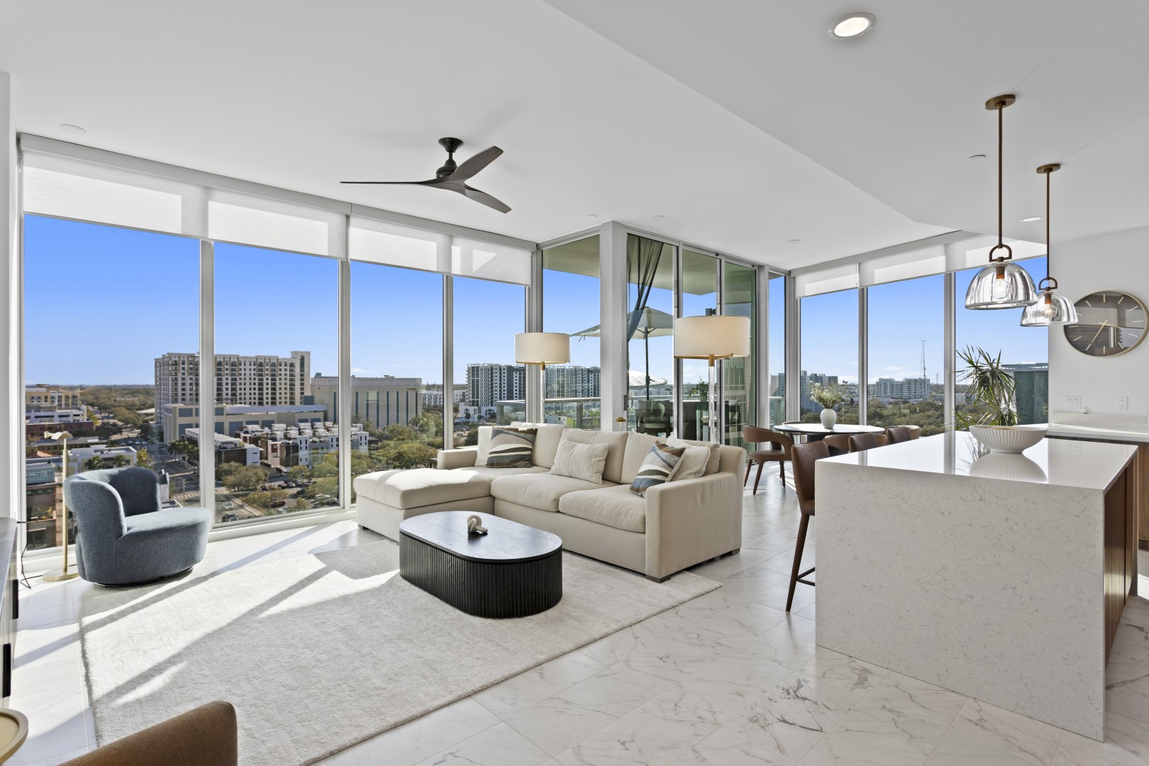 St Petersburg, Florida, 33701, United States, 3 Bedrooms Bedrooms, ,3 BathroomsBathrooms,Residential,For Sale,2018618