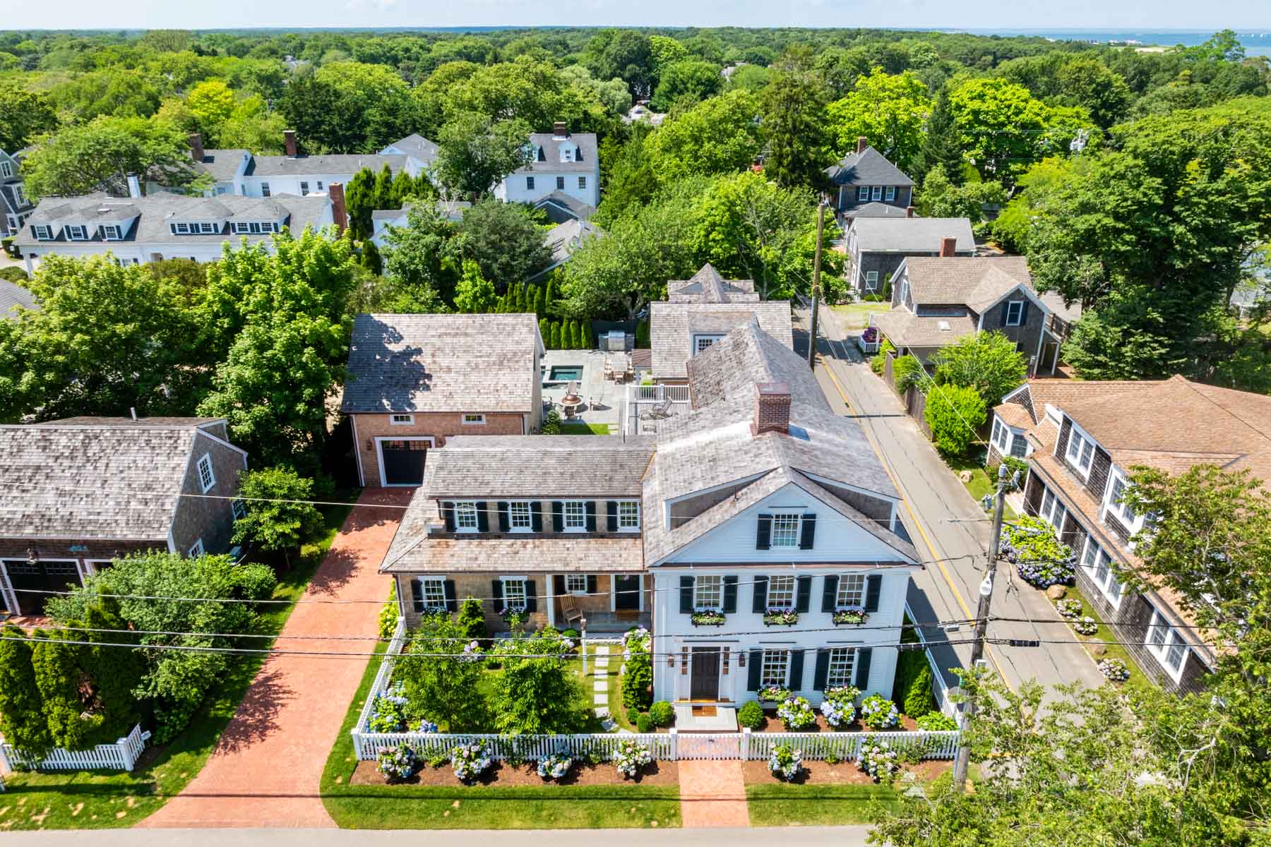  A Rare Legacy Offering in the Heart of Edgartown Village - 物件實景