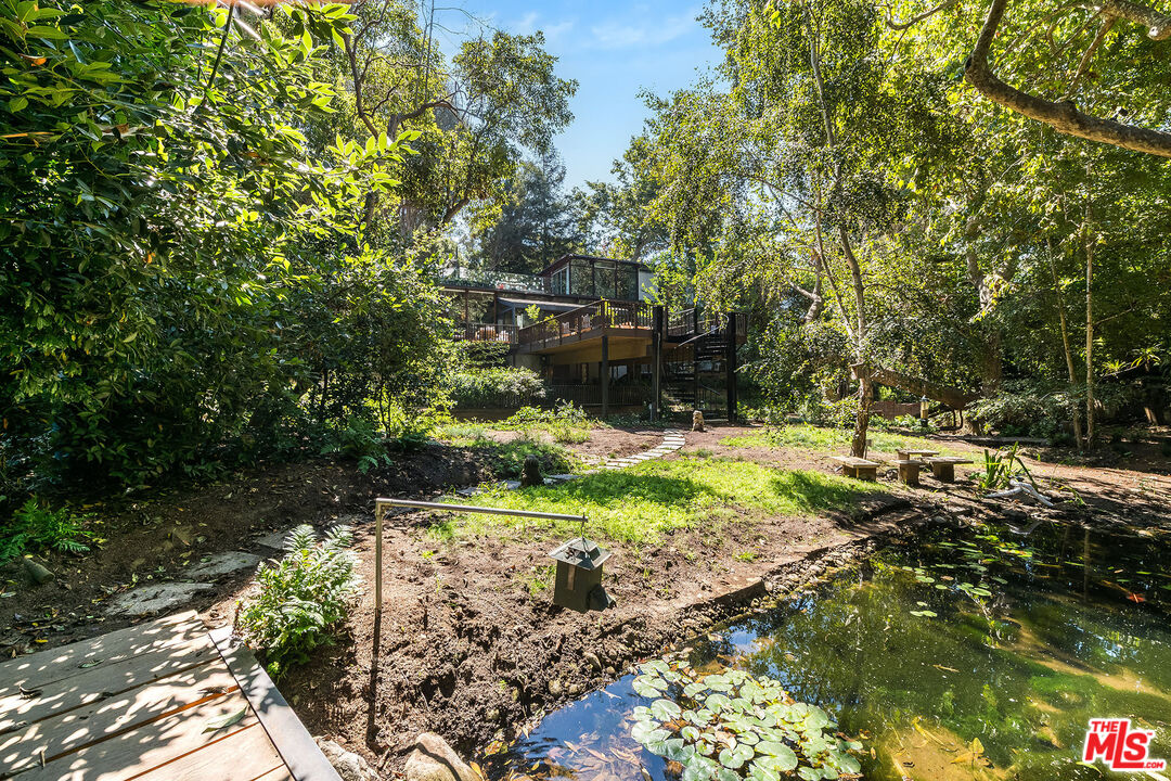 Santa Monica, California, 90402, United States, 7 Bedrooms Bedrooms, ,7 BathroomsBathrooms,Residential,For Sale,1940009