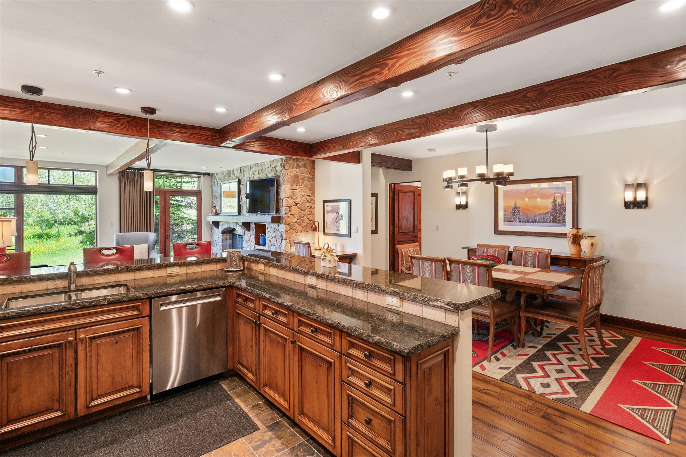  Experience Luxury Mountain Living at Timbers Club - 物件實景