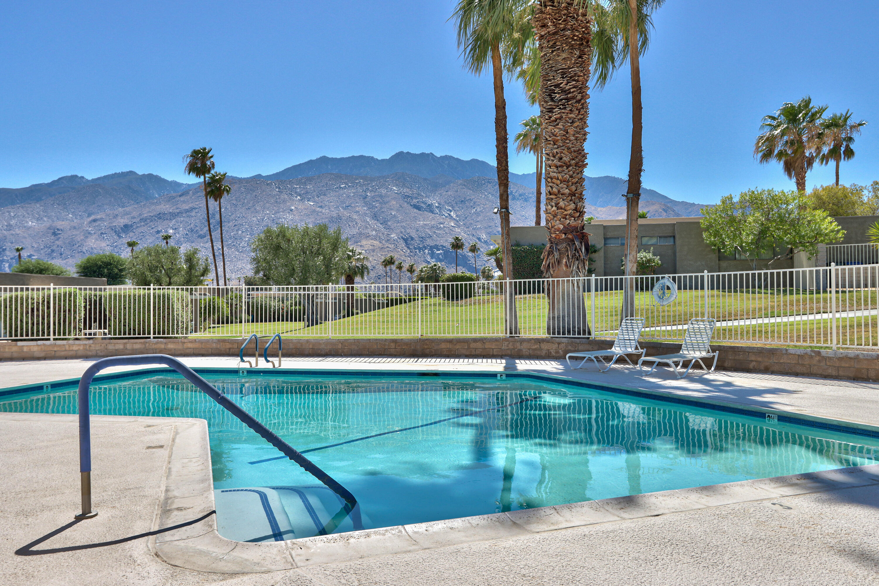 Palm Springs, California, 92262, United States, 2 Bedrooms Bedrooms, ,2 BathroomsBathrooms,Residential,For Sale,1890767