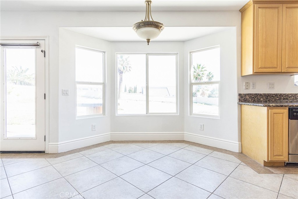 Apple Valley, California, 92307, United States, 6 Bedrooms Bedrooms, ,7 BathroomsBathrooms,Residential,For Sale,2022509