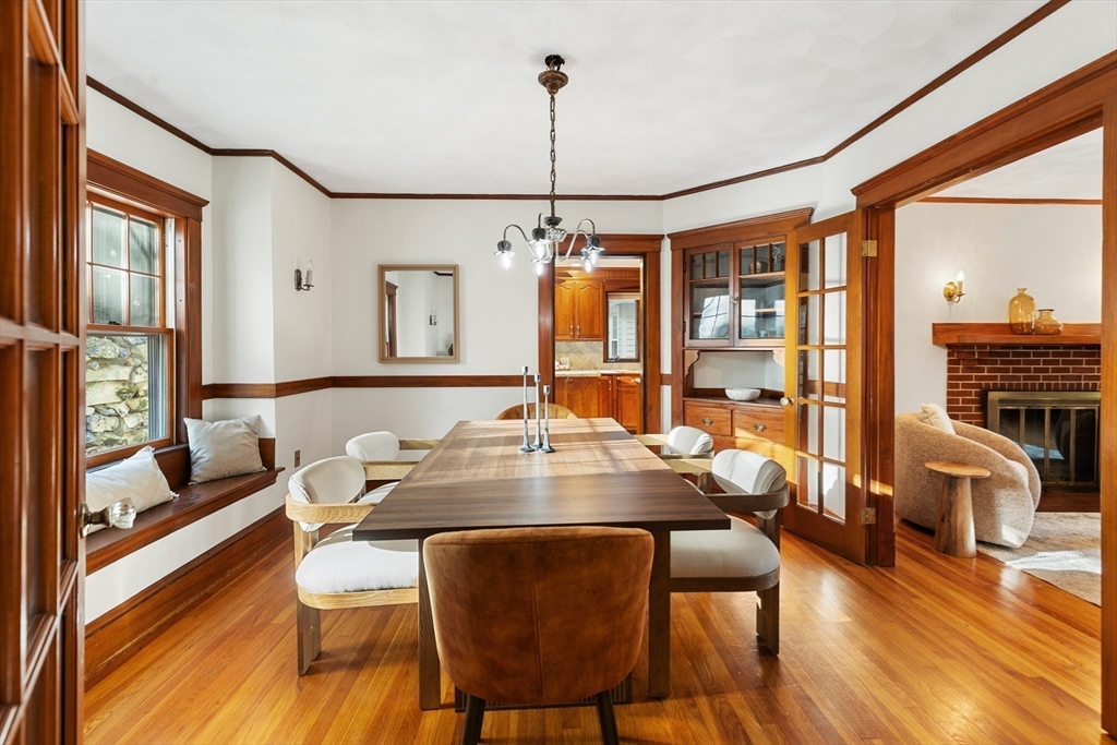 Malden, Massachusetts, 02148, United States, 3 Bedrooms Bedrooms, ,2 BathroomsBathrooms,Residential,For Sale,1942894