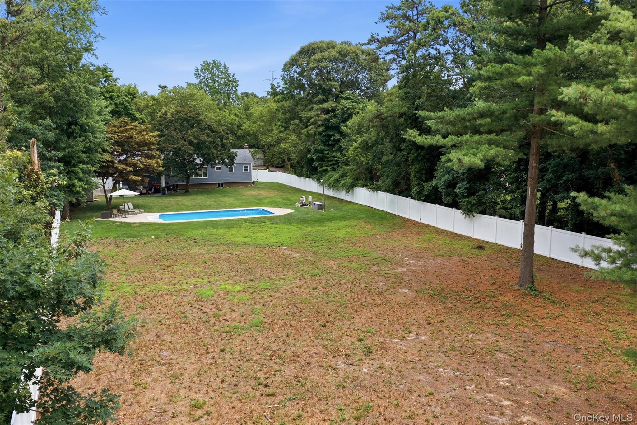  18 Millet Street, Dix Hills, NY, 11746 - 物件實景