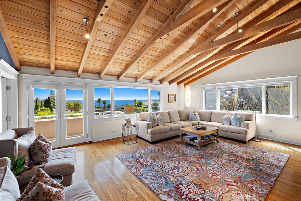 Laguna Beach, California, 92651, United States, 3 Bedrooms Bedrooms, ,3 BathroomsBathrooms,Residential,For Sale,1939683