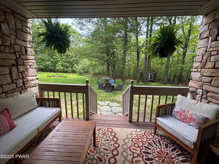 Milford, Pennsylvania, 18337, United States, 3 Bedrooms Bedrooms, ,2 BathroomsBathrooms,Residential,For Sale,1936970