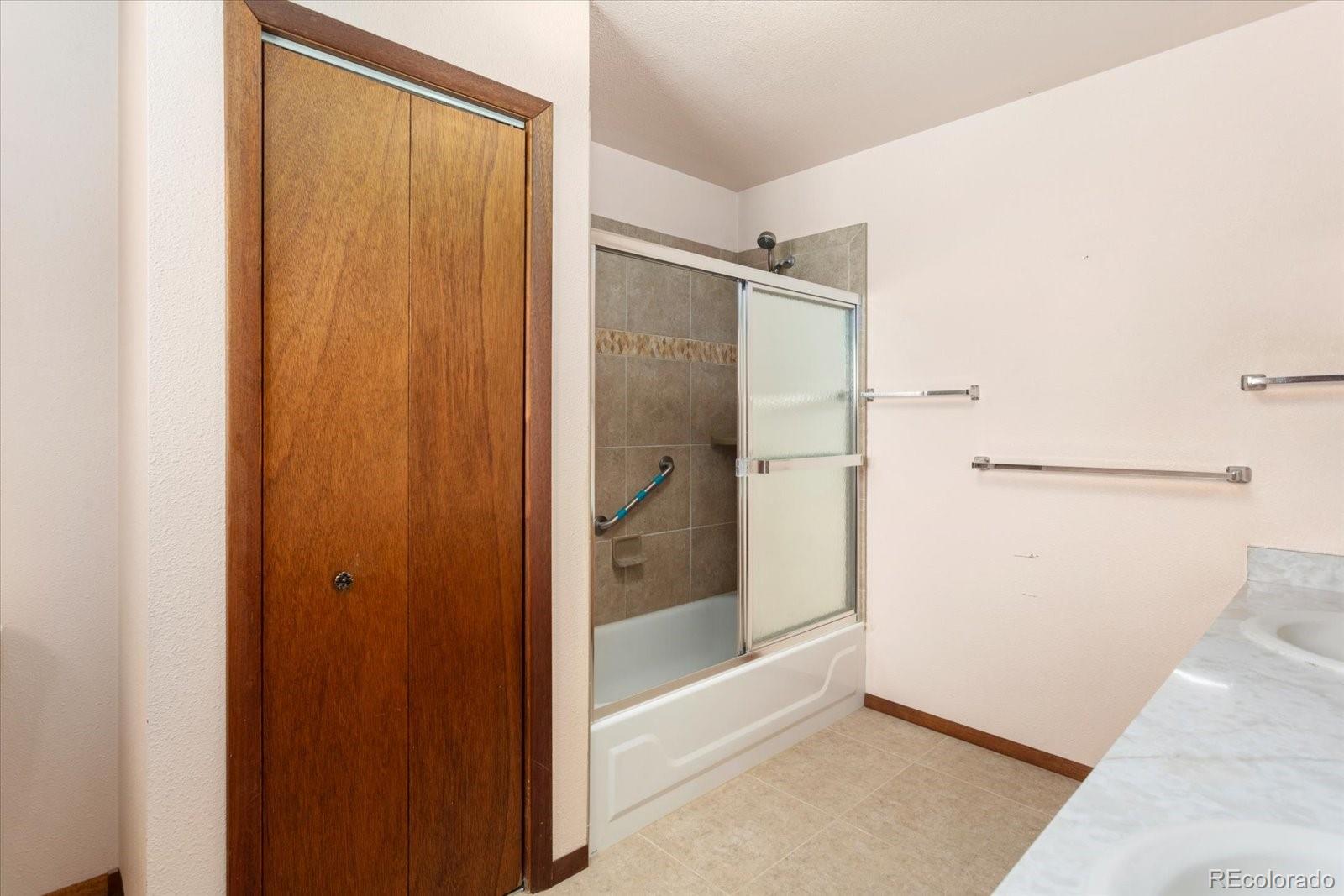 Salida, Colorado, 81201, United States, 3 Bedrooms Bedrooms, ,1 BathroomBathrooms,Residential,For Sale,2043390