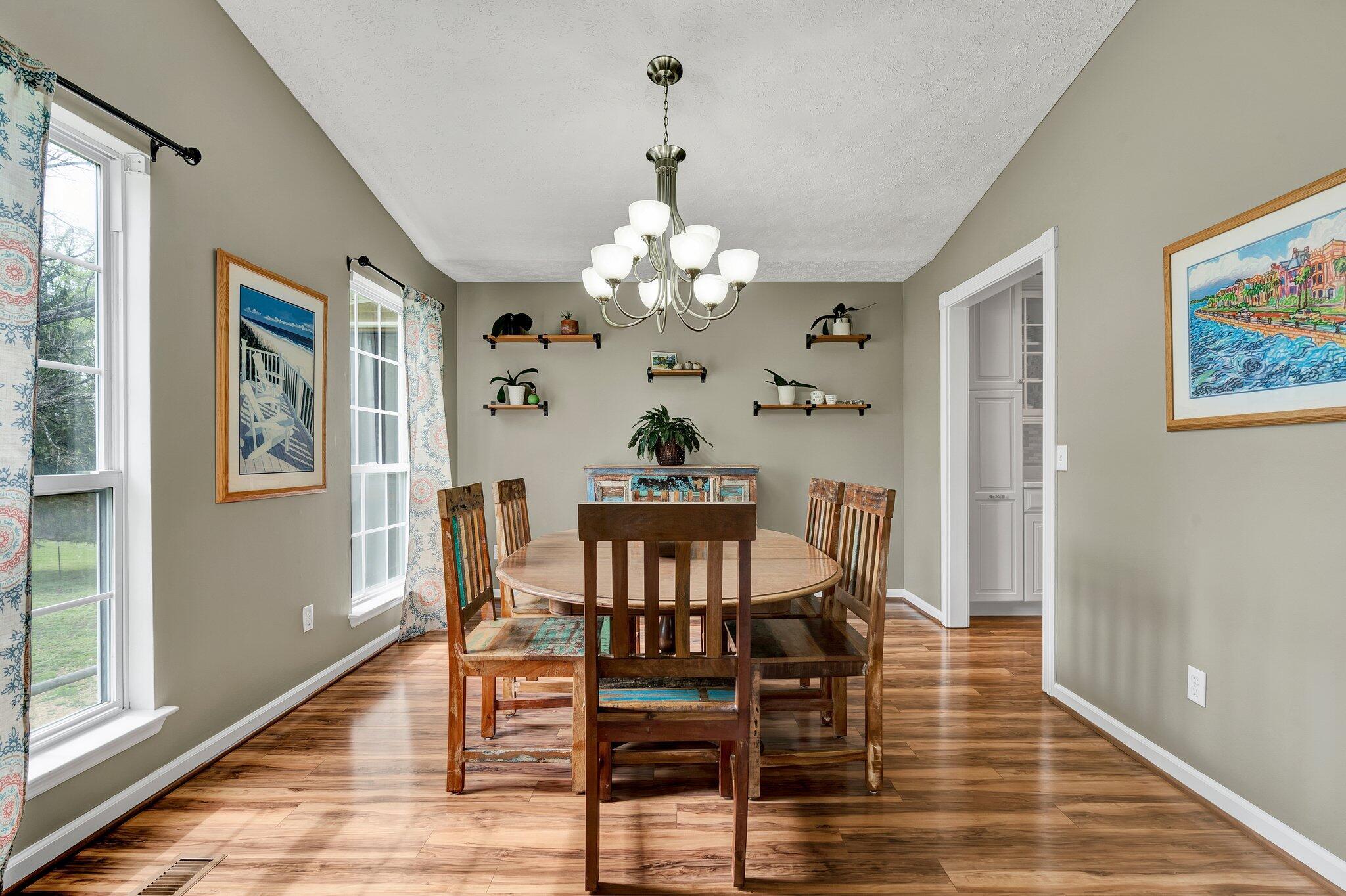 Ooltewah, Tennessee, 37363, United States, 4 Bedrooms Bedrooms, ,3 BathroomsBathrooms,Residential,For Sale,1766896