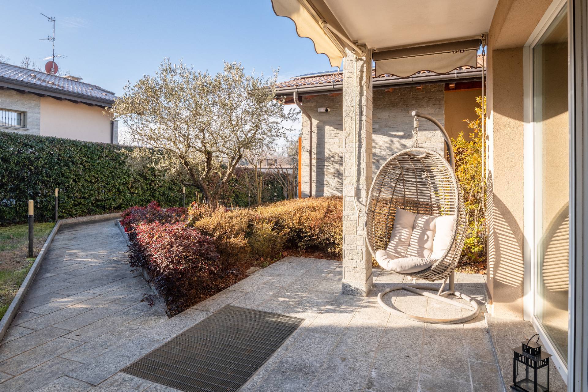 Cabiate, Como, 22060, IT, 4 Bedrooms Bedrooms, ,4 BathroomsBathrooms,Residential,For Sale,1940024