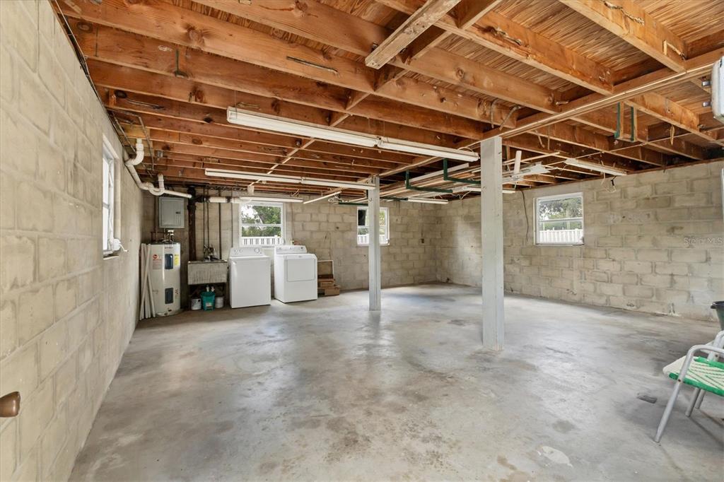 Bradenton, Florida, 34208, United States, 3 Bedrooms Bedrooms, ,2 BathroomsBathrooms,Residential,For Sale,1960554