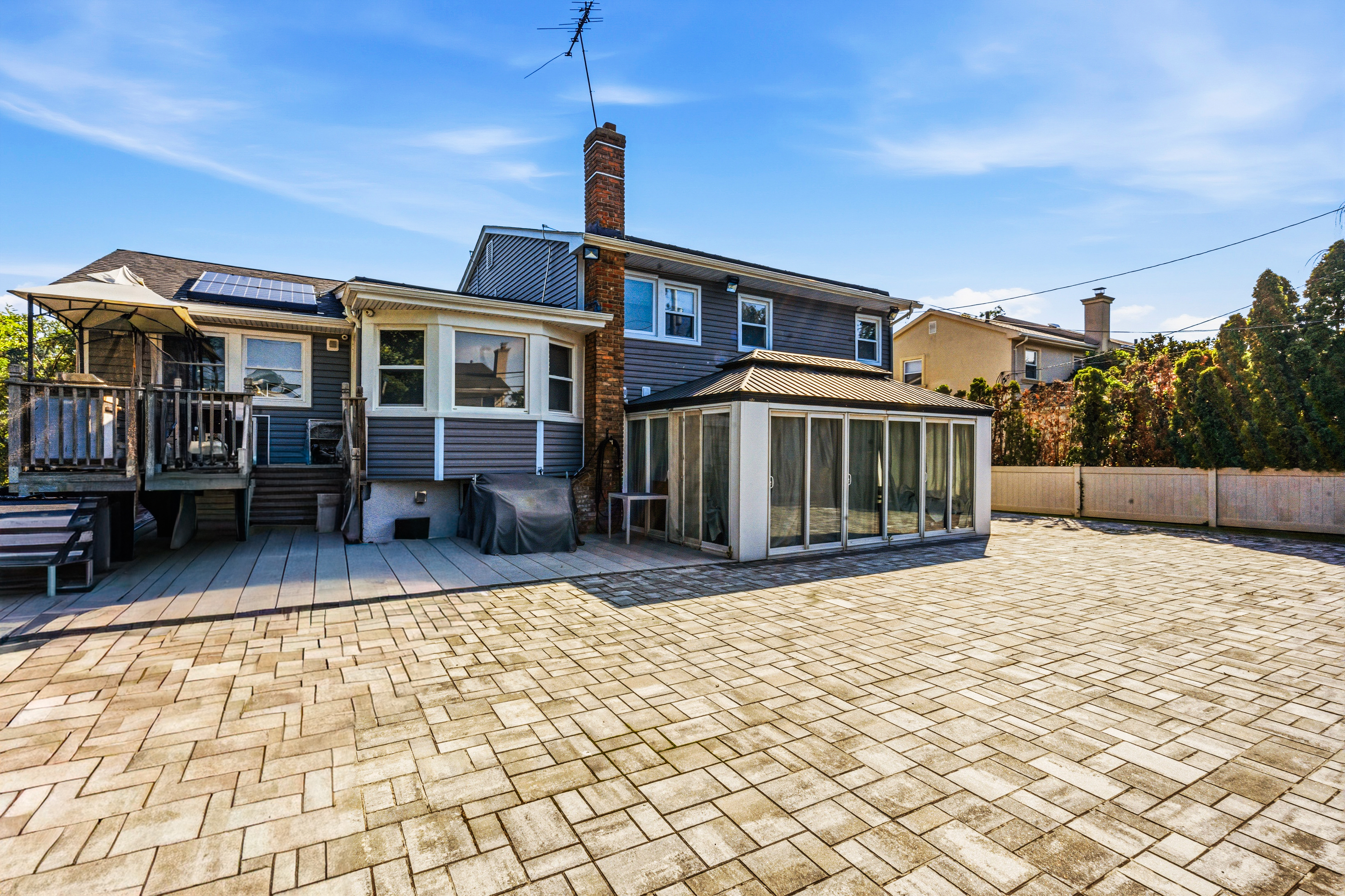  31 Sutton Hill Lane, Manhasset Hills, NY, 11040 - 物件實景