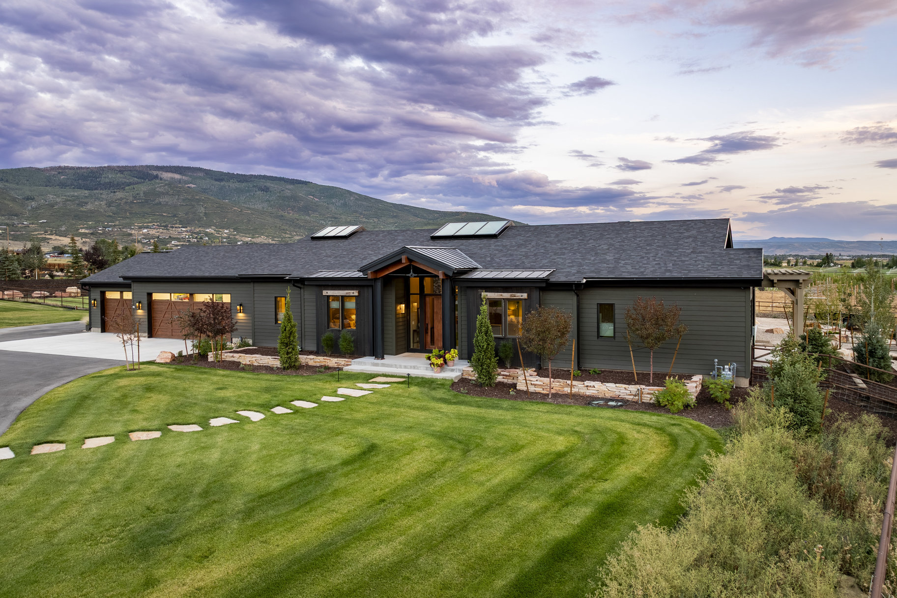  Rural Chic Farmhouse with Expansive Views and Seclusion - 物件實景