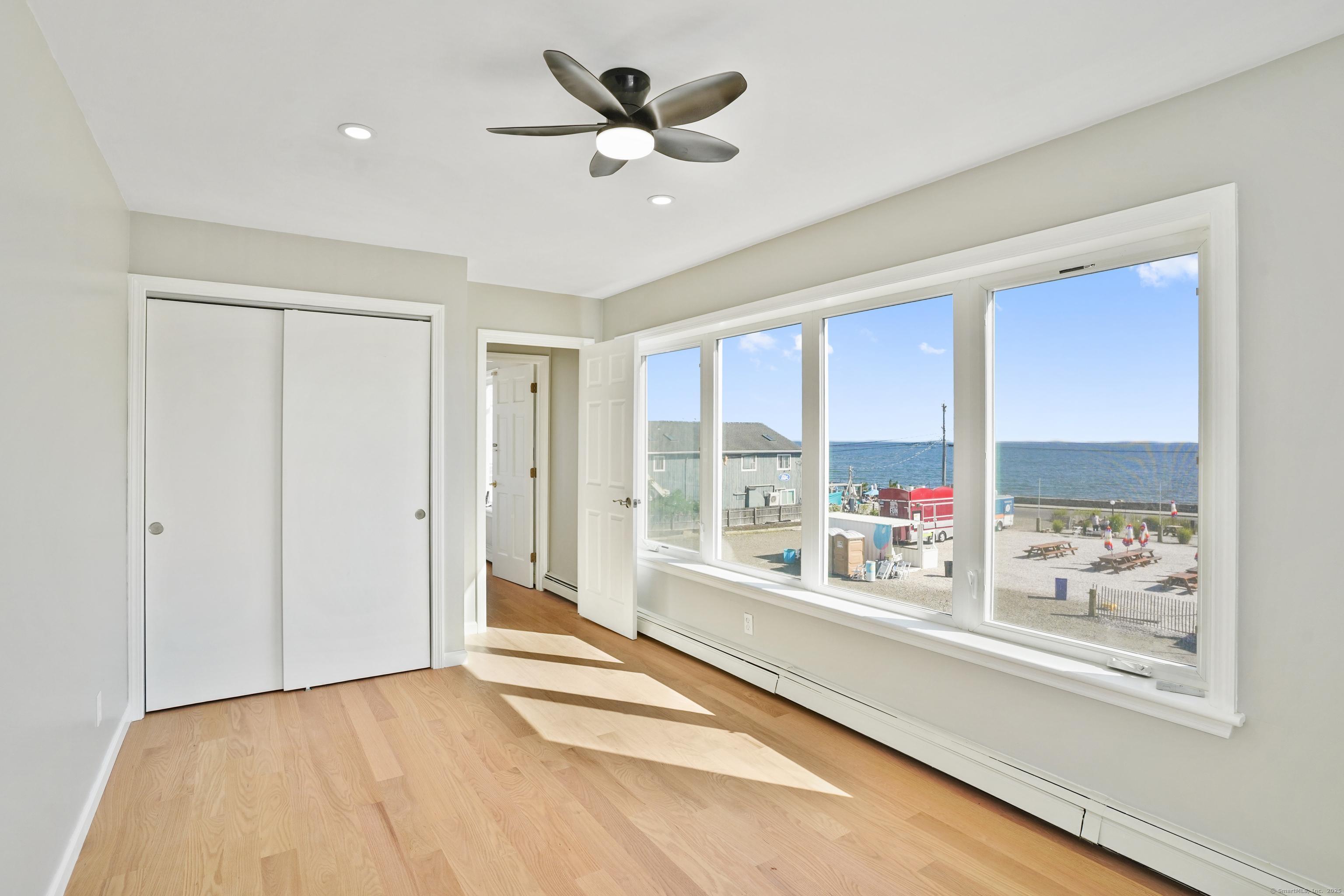 Stratford, Connecticut, 06615, United States, 3 Bedrooms Bedrooms, ,2 BathroomsBathrooms,Residential,For Sale,1940586