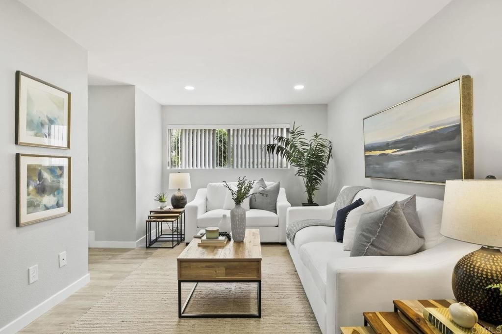 San Diego, California, 92111, United States, 2 Bedrooms Bedrooms, ,2 BathroomsBathrooms,Residential,For Sale,1948740