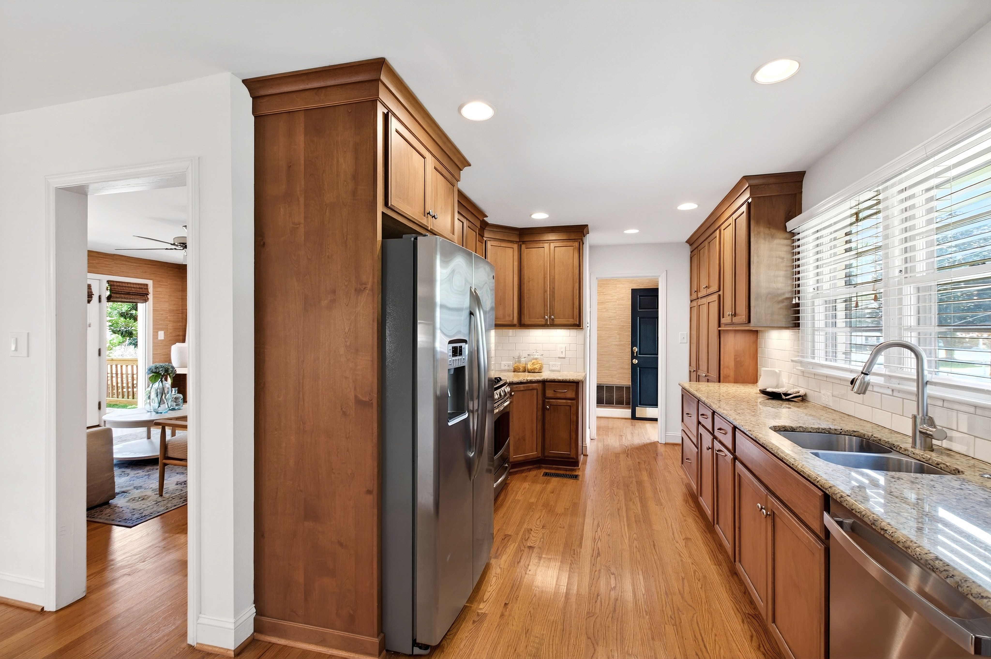  908 Brookwood Drive, Raleigh, NC, 27607 - 物件實景