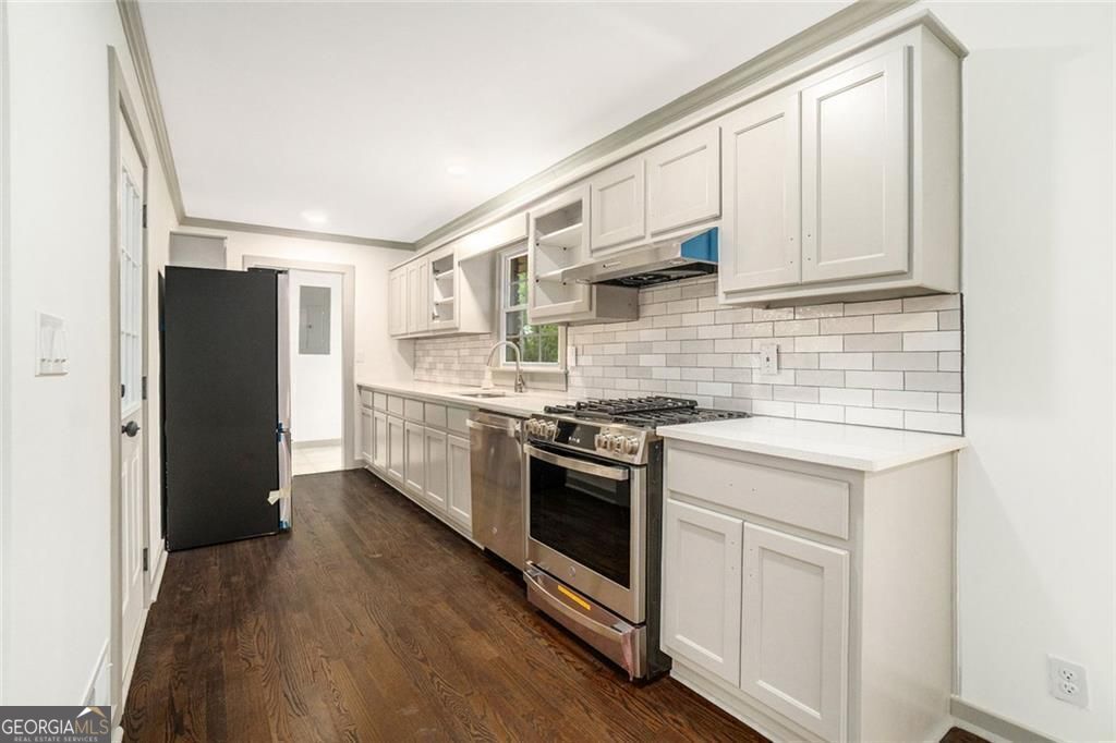 Doraville, Georgia, 30360, United States, 3 Bedrooms Bedrooms, ,2 BathroomsBathrooms,Residential,For Sale,1859091