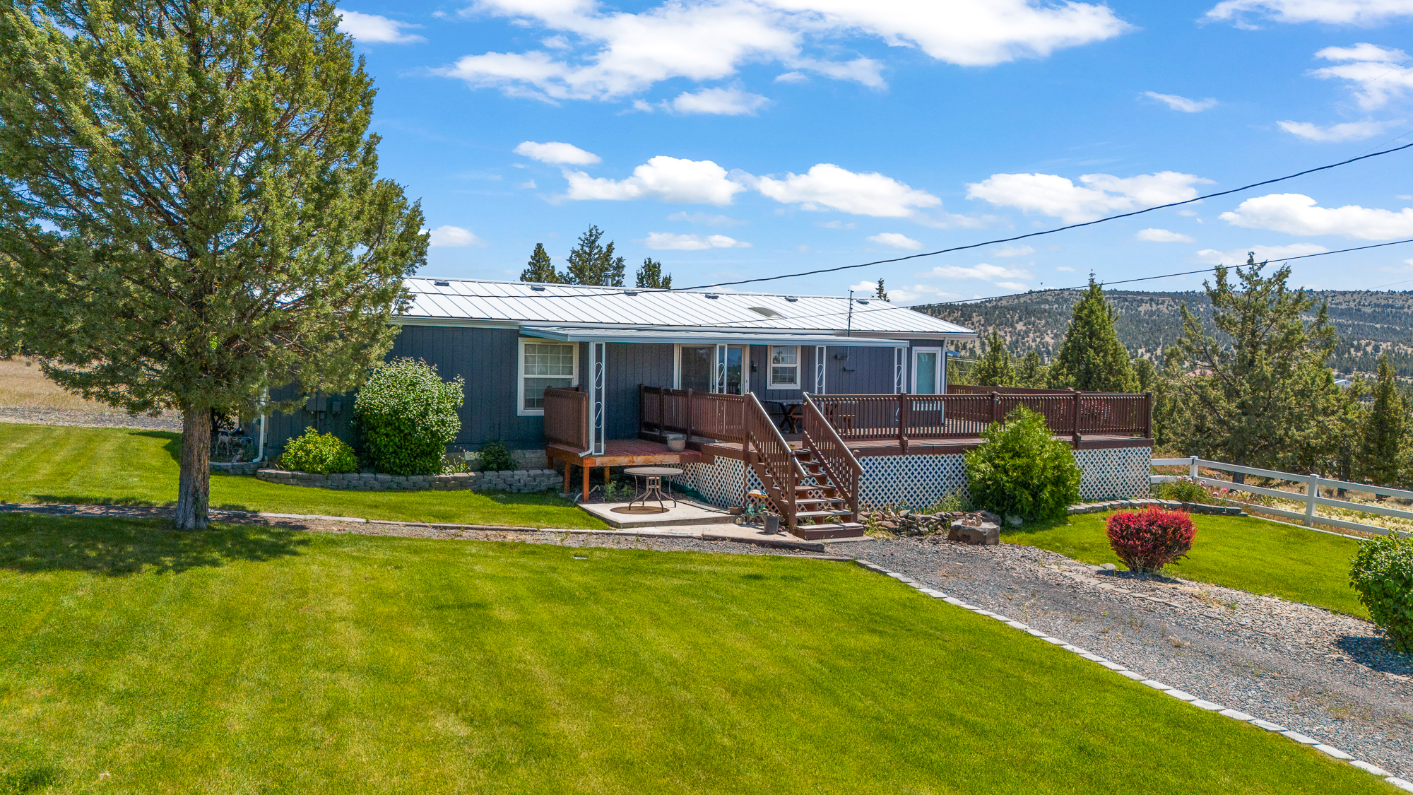 Prineville, Oregon, 97754, United States, 3 Bedrooms Bedrooms, ,2 BathroomsBathrooms,Residential,For Sale,1885821