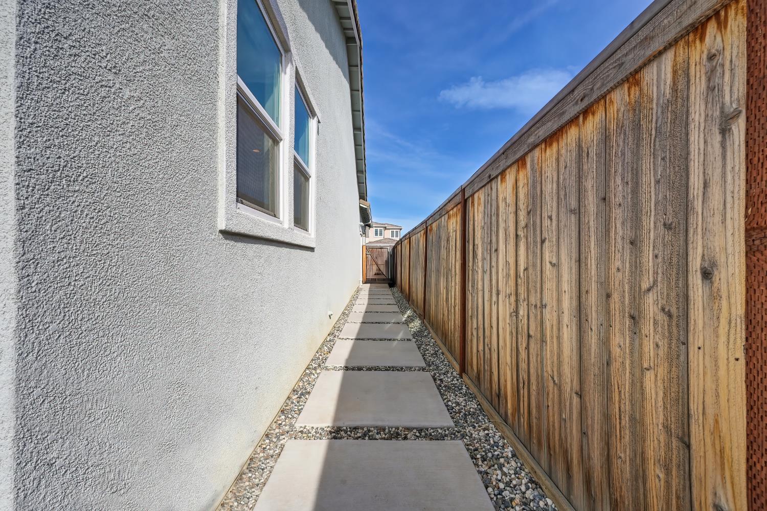 Roseville, California, 95747, United States, 4 Bedrooms Bedrooms, ,4 BathroomsBathrooms,Residential,For Sale,1992933