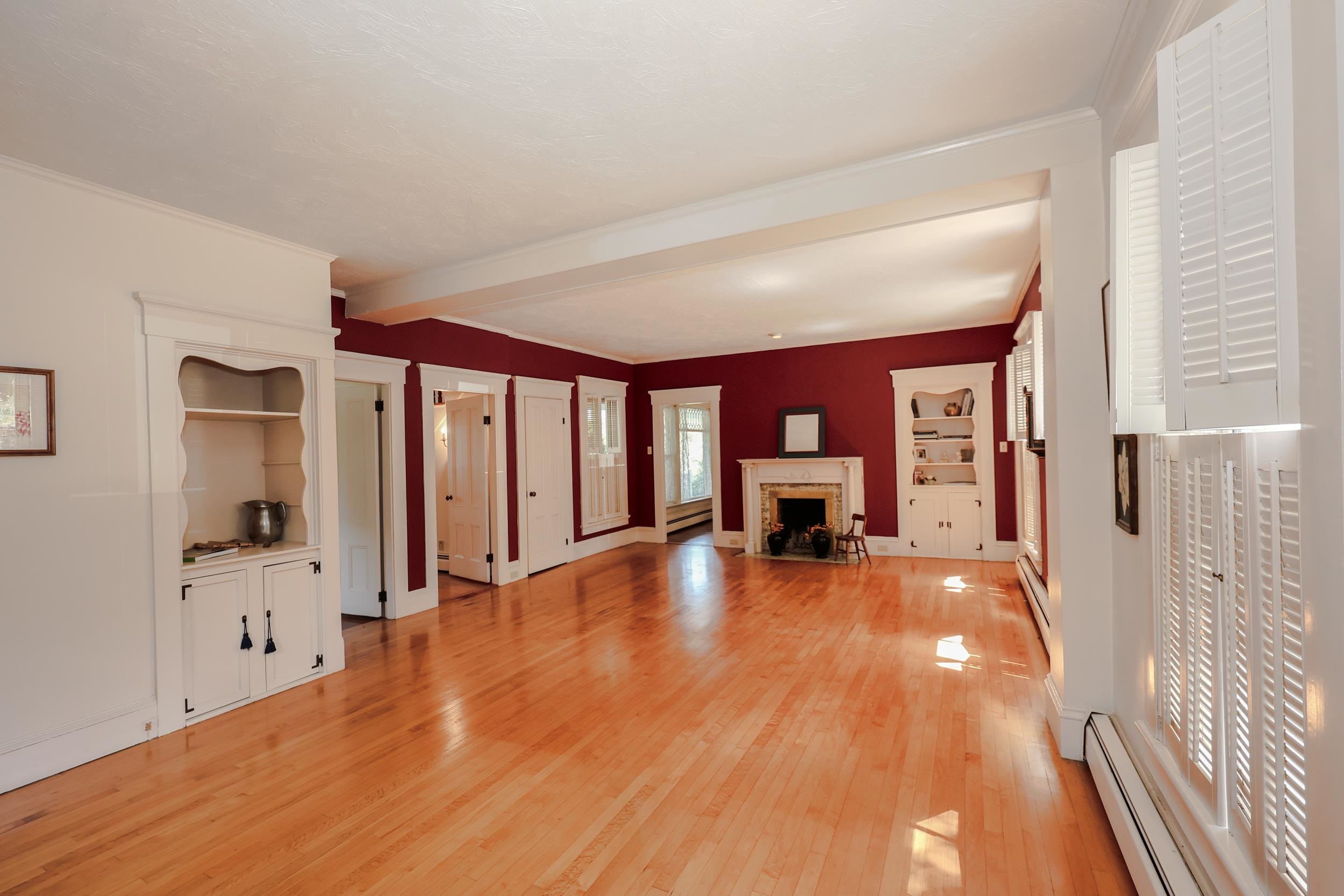 Goffstown, New Hampshire, 03045, United States, 4 Bedrooms Bedrooms, ,4 BathroomsBathrooms,Residential,For Sale,1901331
