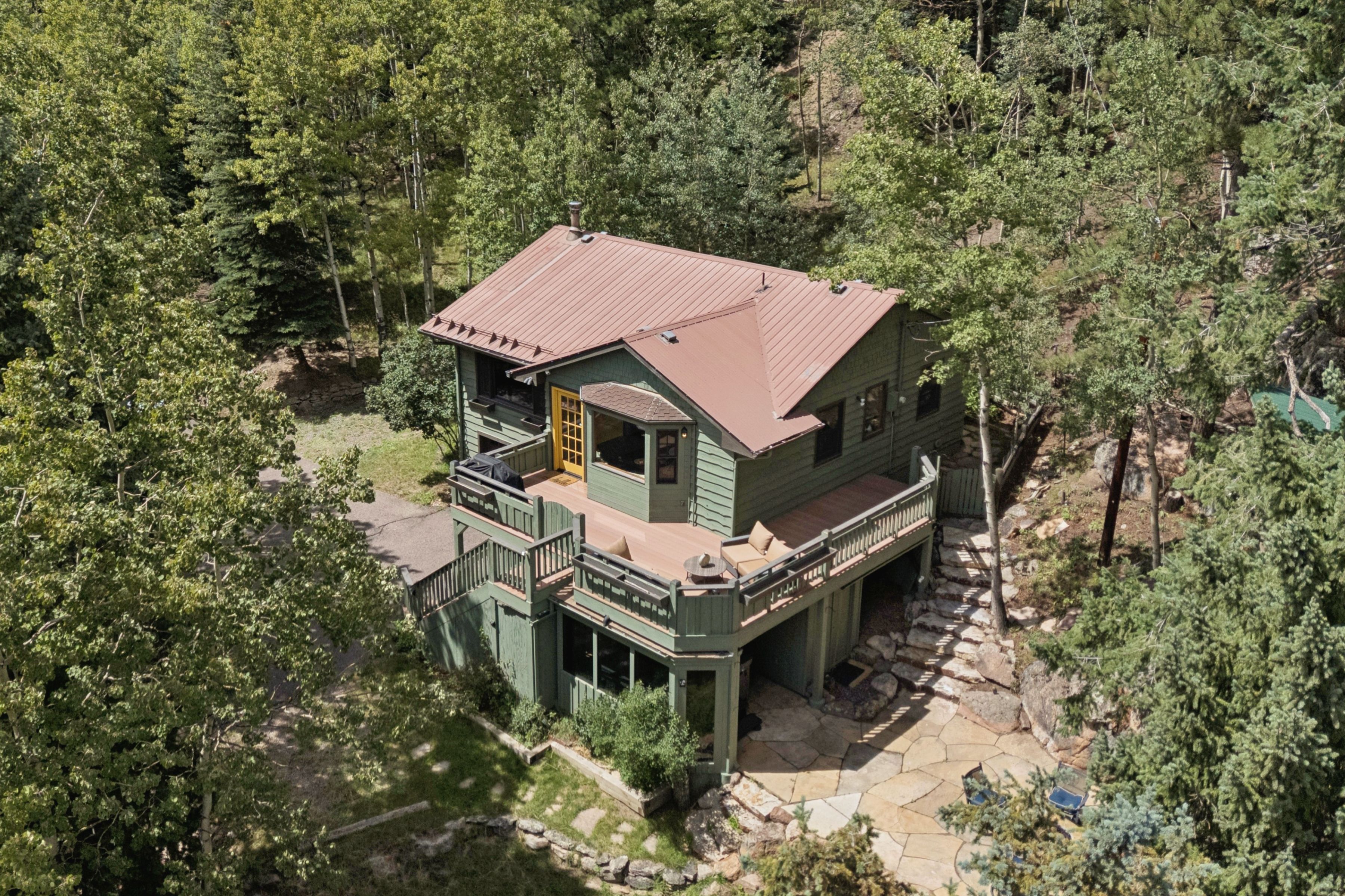  Charming Mountain Retreat - 物件實景
