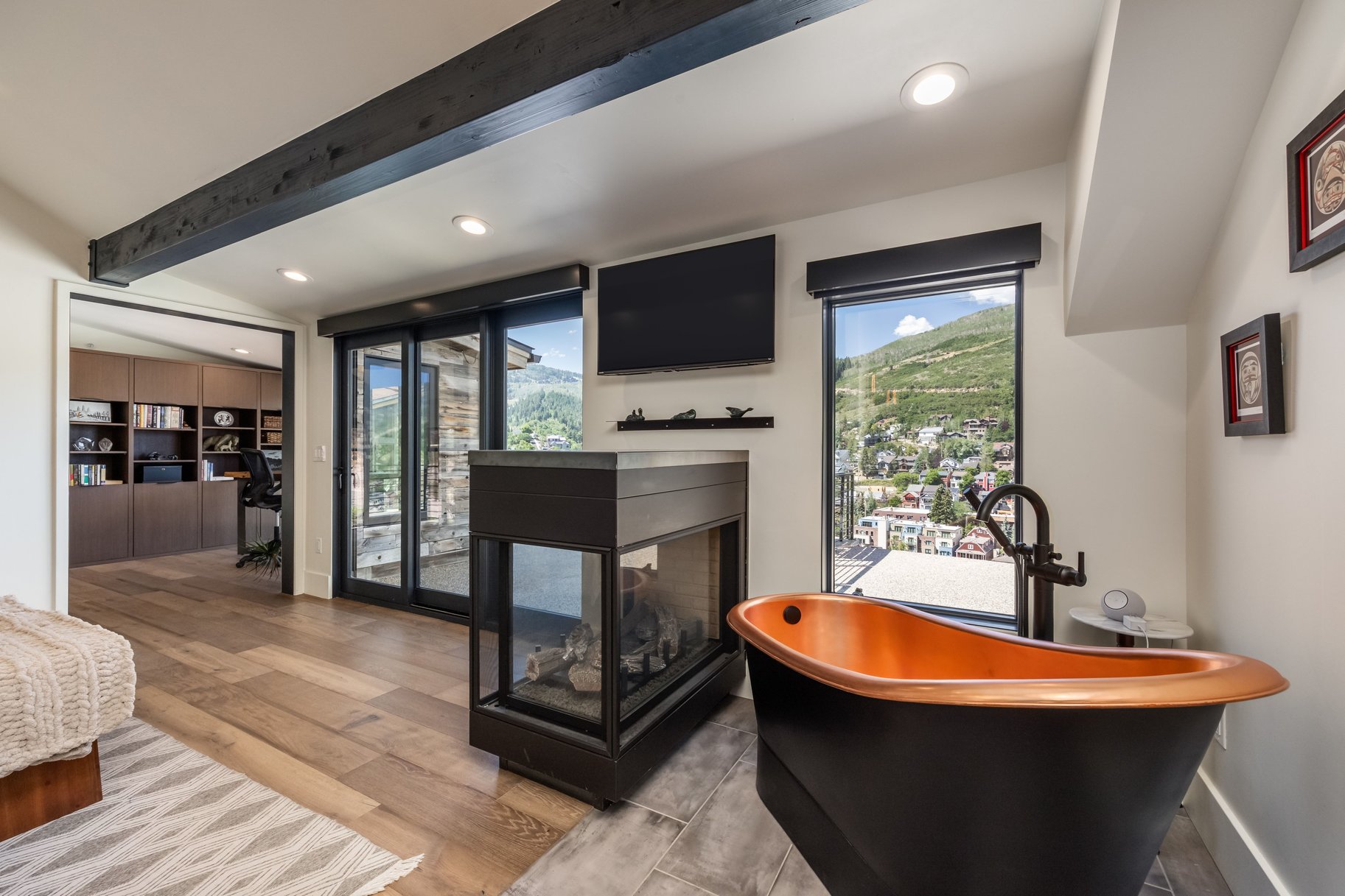  Mountain Modern Masterpiece with Sweeping Old Town and Ski Area Views - 物件實景