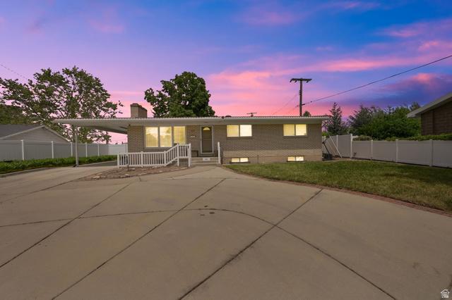 Murray, Utah, 84121, United States, 4 Bedrooms Bedrooms, ,3 BathroomsBathrooms,Residential,For Sale,1986092