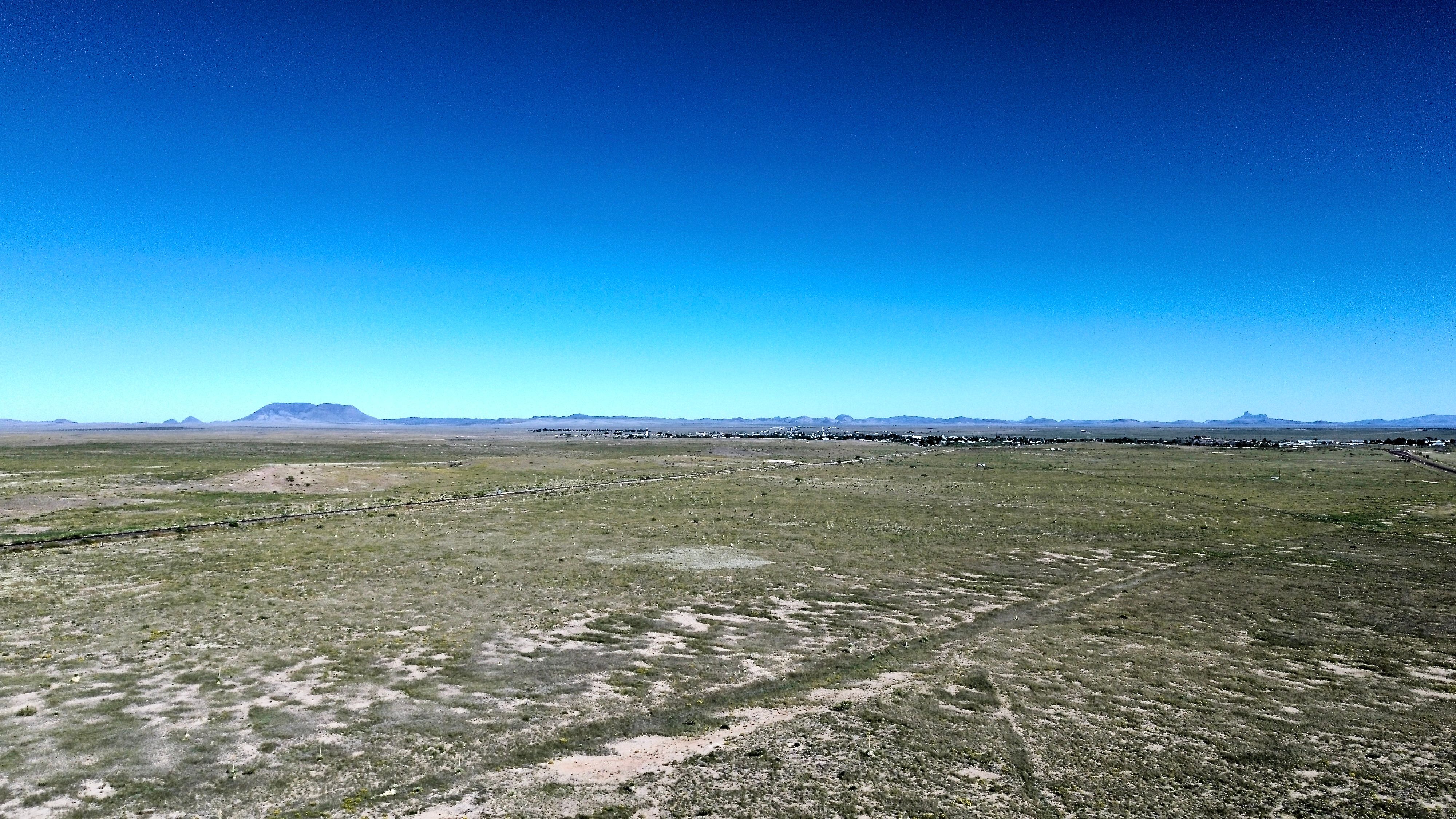  18311 Hwy 90, Marfa, TX 79843 - 物件實景