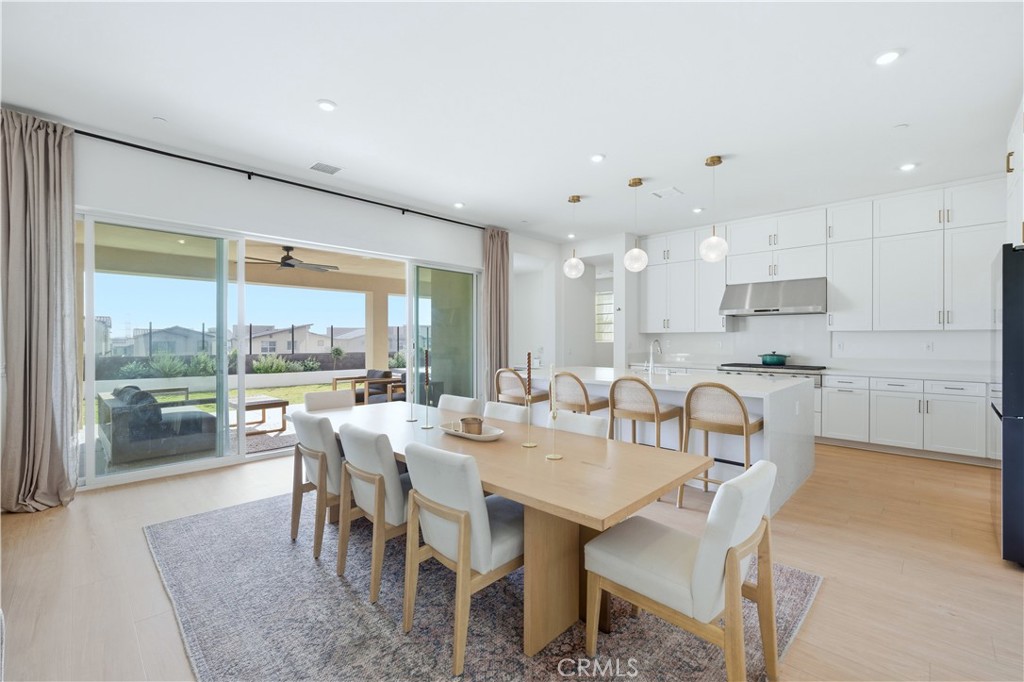 Fontana, California, 92336, United States, 4 Bedrooms Bedrooms, ,3 BathroomsBathrooms,Residential,For Sale,1995371