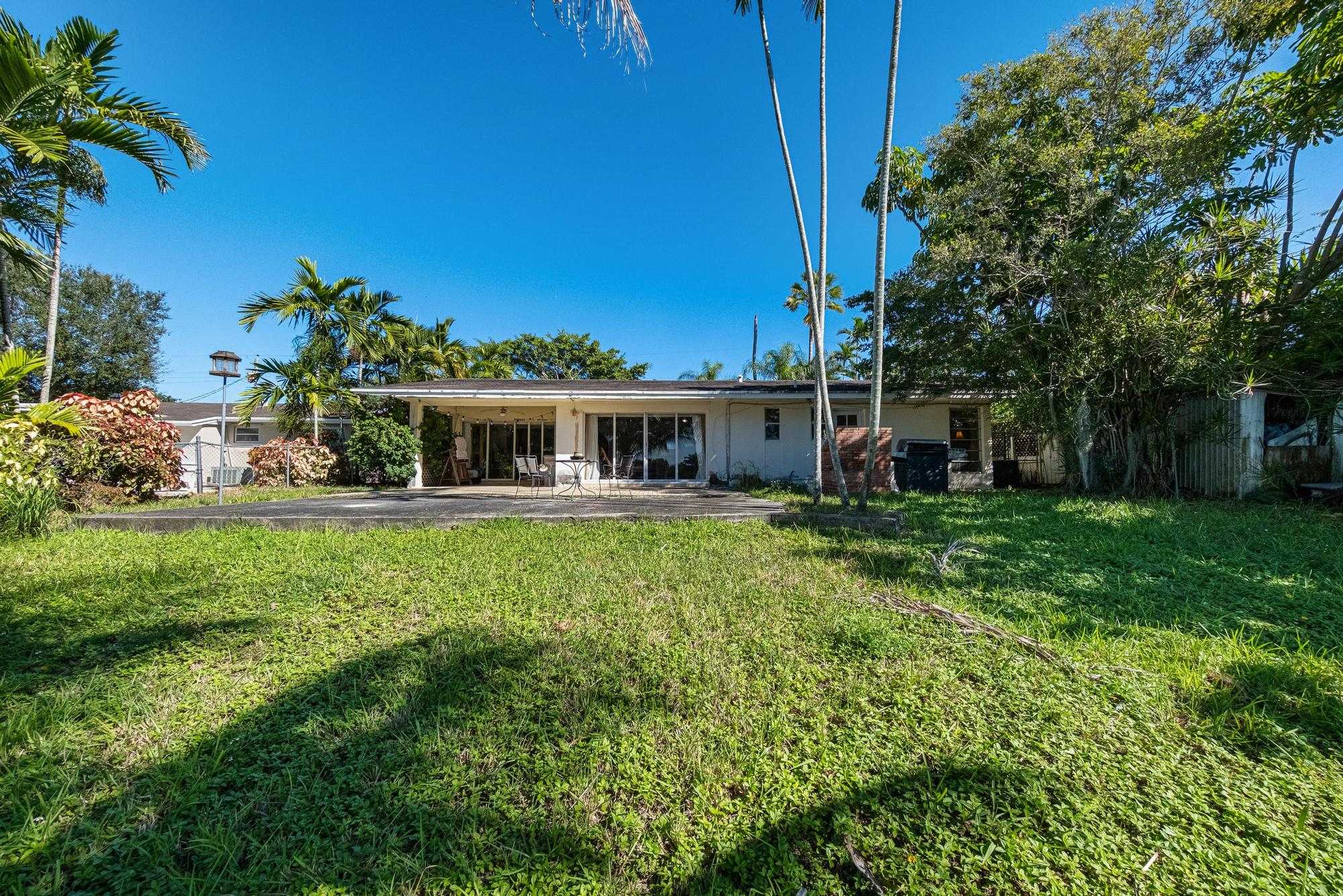 Miami, Florida, 33165, United States, 3 Bedrooms Bedrooms, ,2 BathroomsBathrooms,Residential,For Sale,1995452