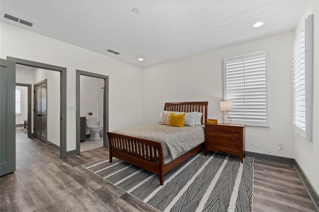 Atlanta, Georgia, 30307, United States, 3 Bedrooms Bedrooms, ,4 BathroomsBathrooms,Residential,For Sale,1950336