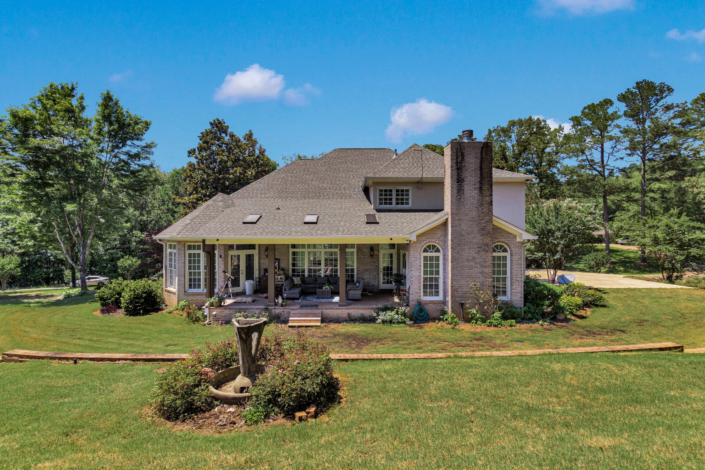 Fulton, Mississippi, 38843, United States, 4 Bedrooms Bedrooms, ,4 BathroomsBathrooms,Residential,For Sale,1976372