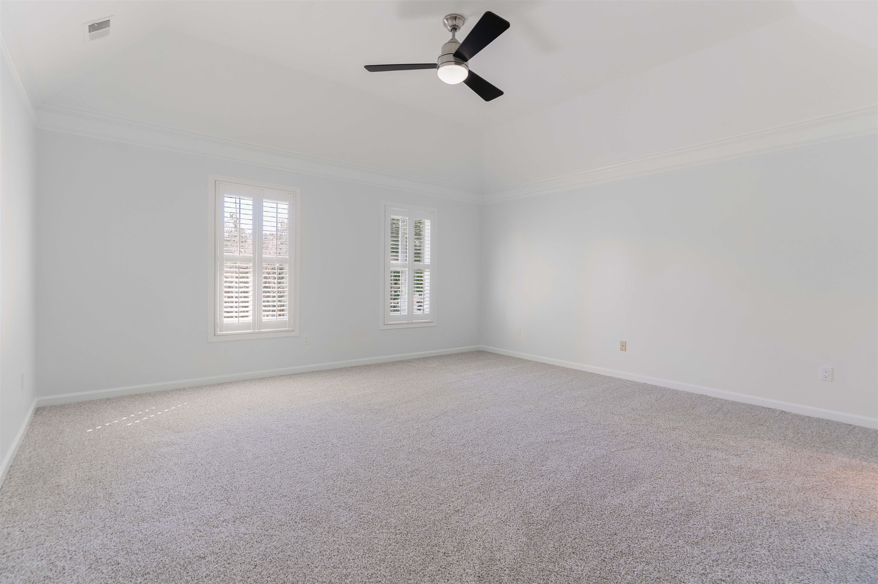 Memphis, Tennessee, 38120, United States, 4 Bedrooms Bedrooms, ,4 BathroomsBathrooms,Residential,For Sale,1965217