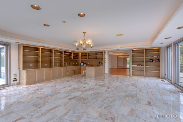 Joliet, Illinois, 60404, United States, 5 Bedrooms Bedrooms, ,6 BathroomsBathrooms,Residential,For Sale,1887940