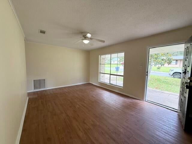 Spruce St, Leesville, LA 71446 #1